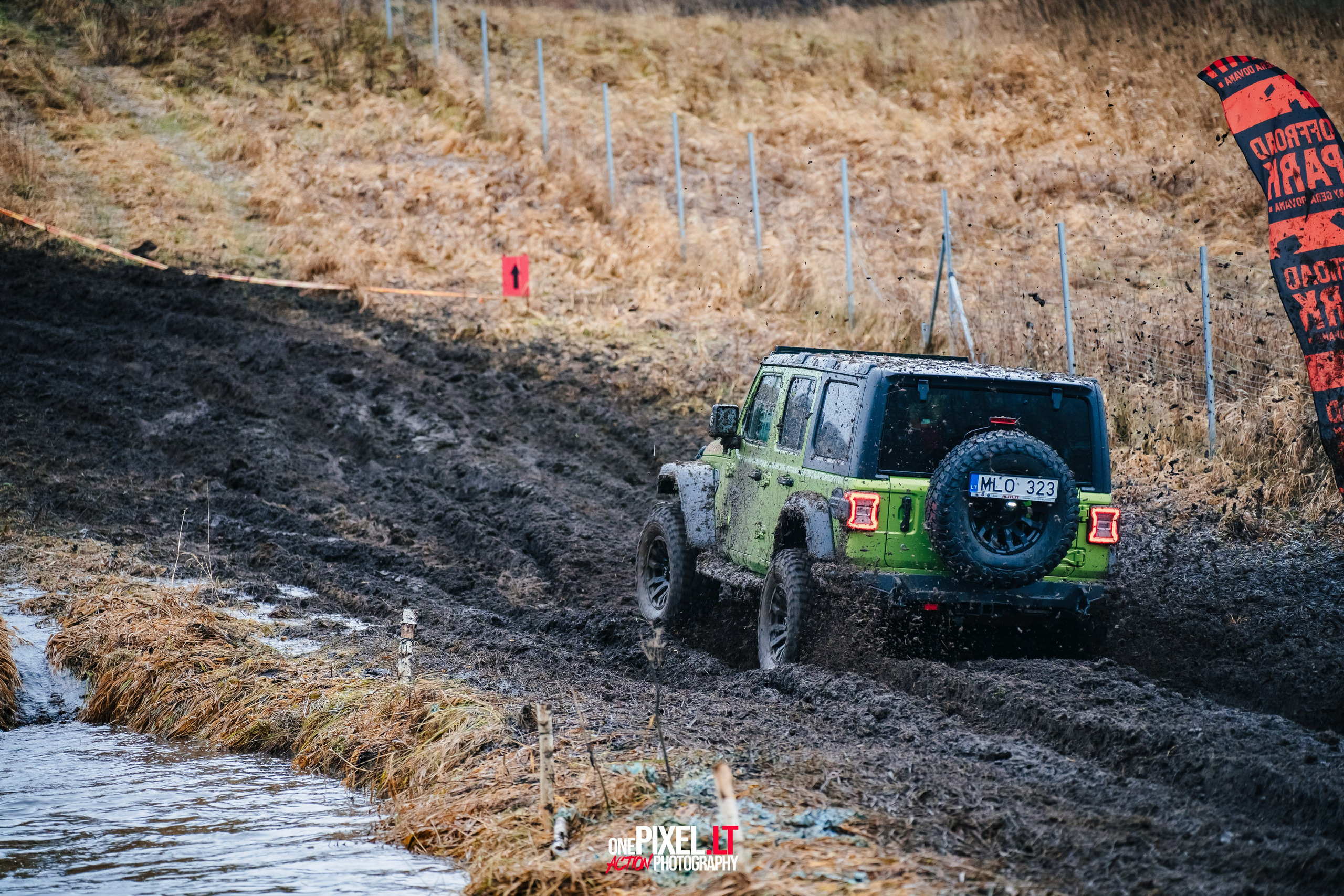 OFFROAD Parkas 2023. OnePIXEL