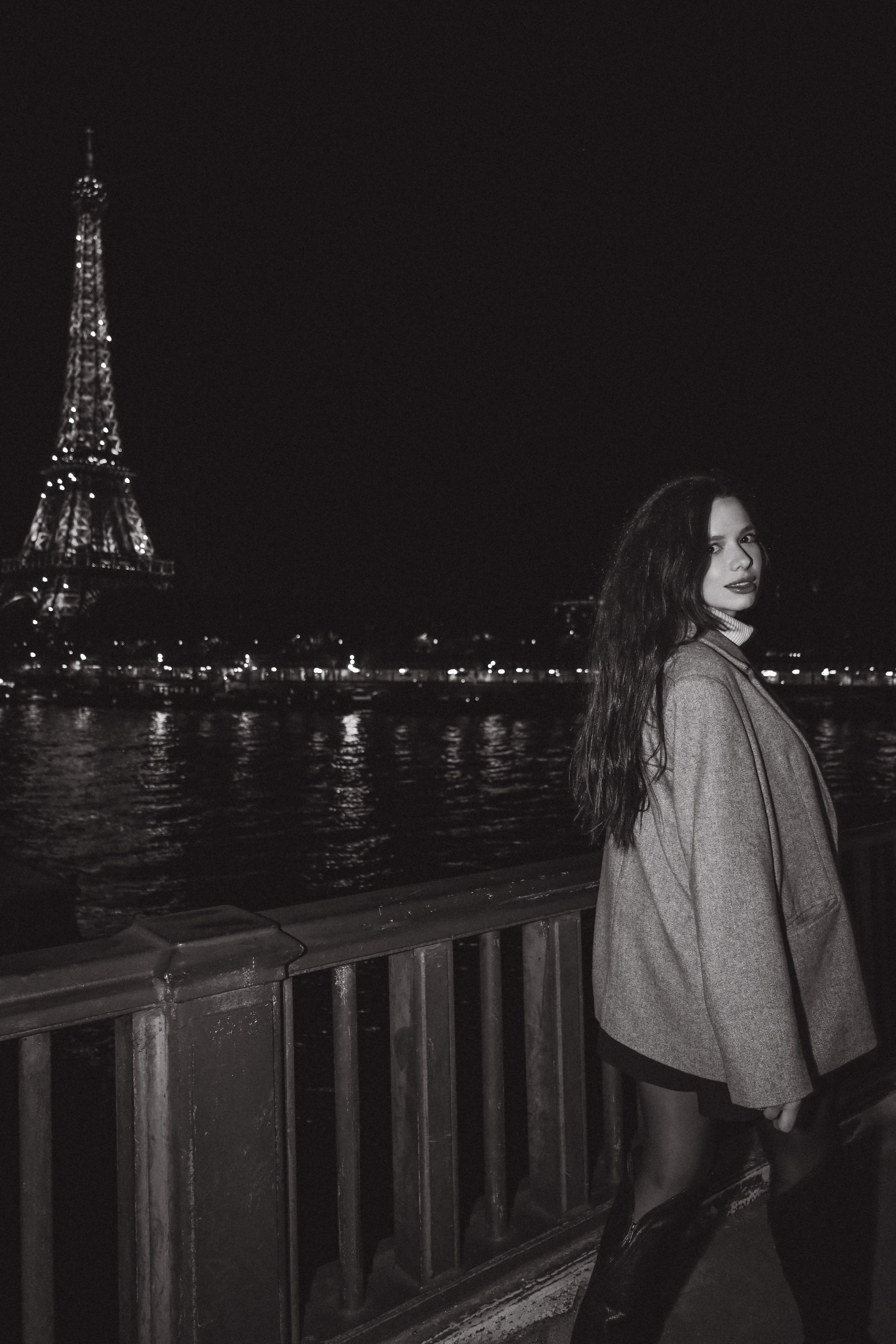 Paris Night Photoshoot. Photographer in Paris: Vlada PhotoArt