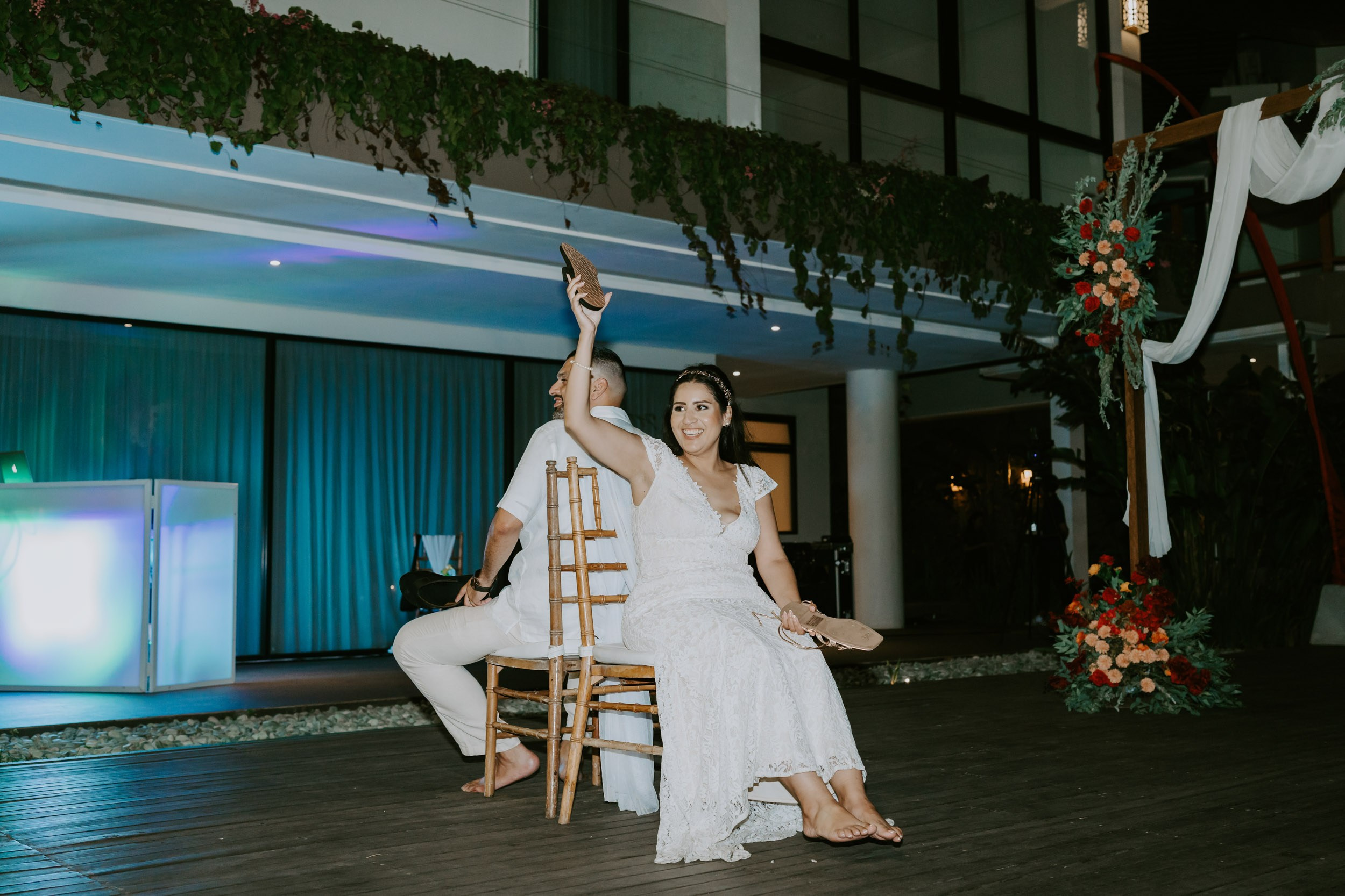 Bernardino & Ana. Female Photographer in Bali