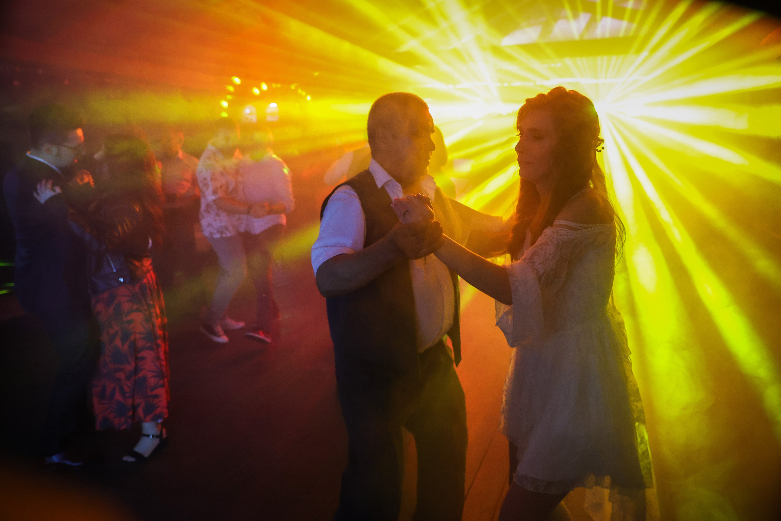 Orsi & Remus, eleganță în inima Transilvaniei. Rares Bucur is a professional wedding photographer based in Cluj-Napoca, Romania, specializing in wedding photography