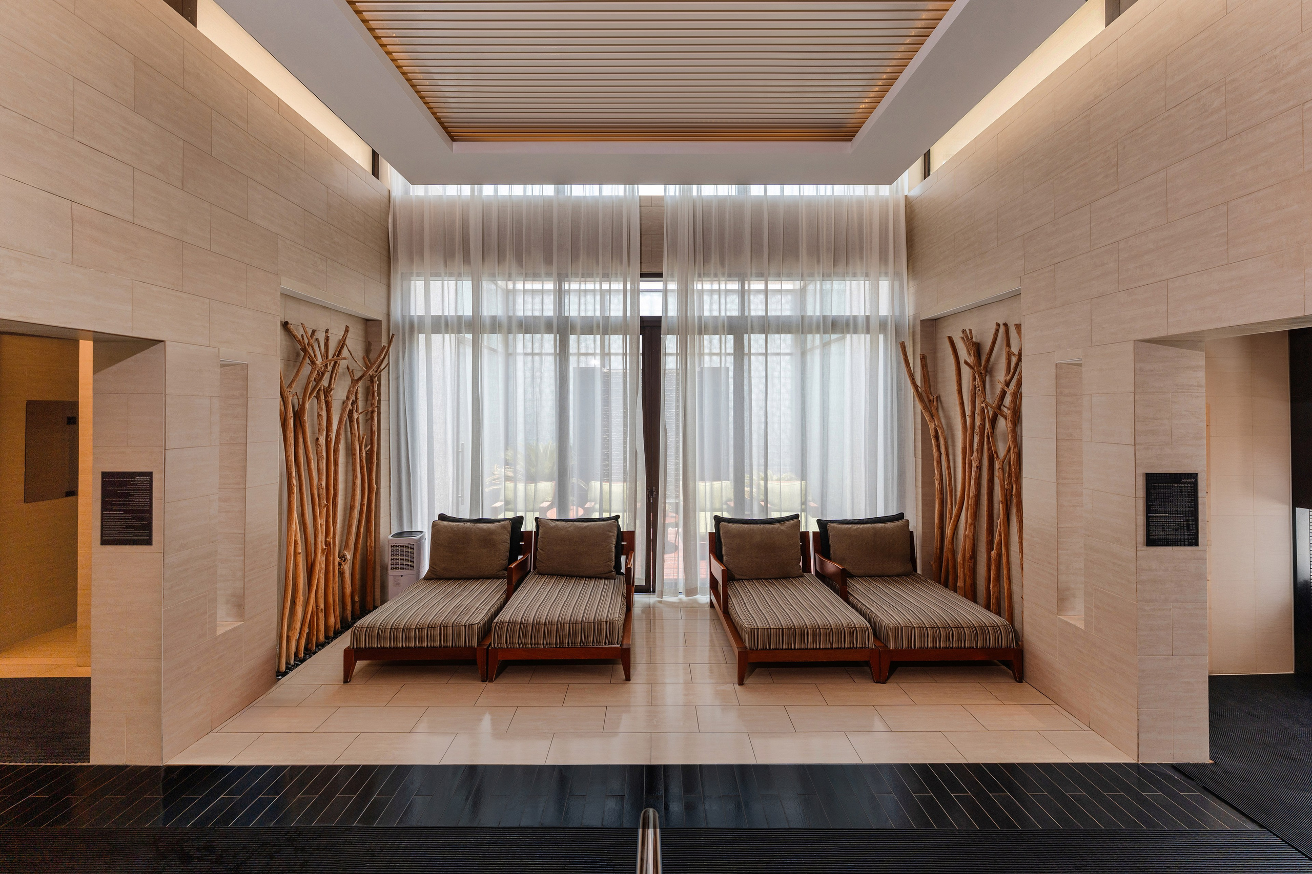 Hotel Photography Dubai — Denys Gromov. Denys Gromov