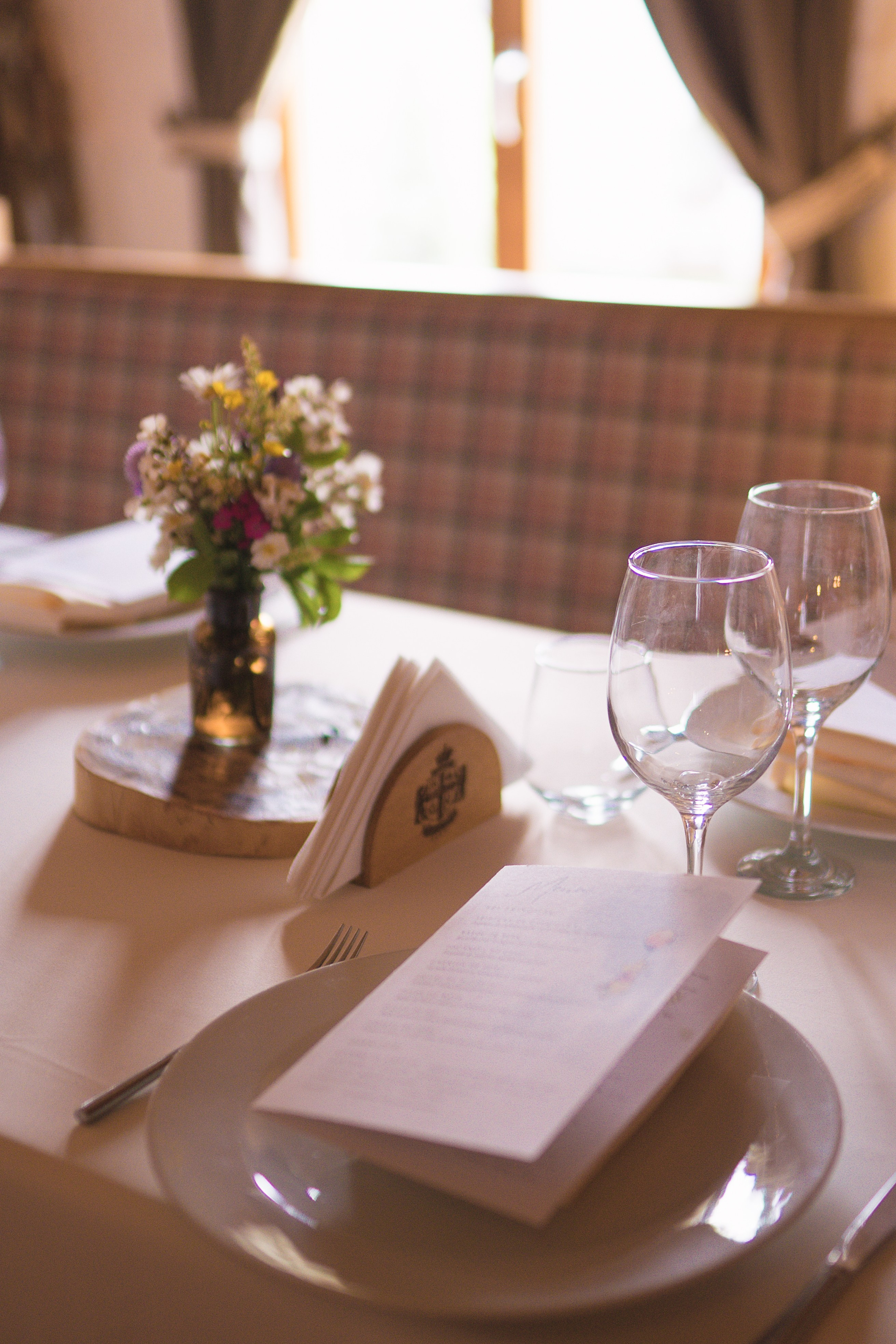 Fotografie de Eveniment Brașov: Povești Vizuale | Mădălina Beda. Madalina Beda- Artist vizual, fotograf, doula la nastere, consultant babywearing Brasov si in toata tara