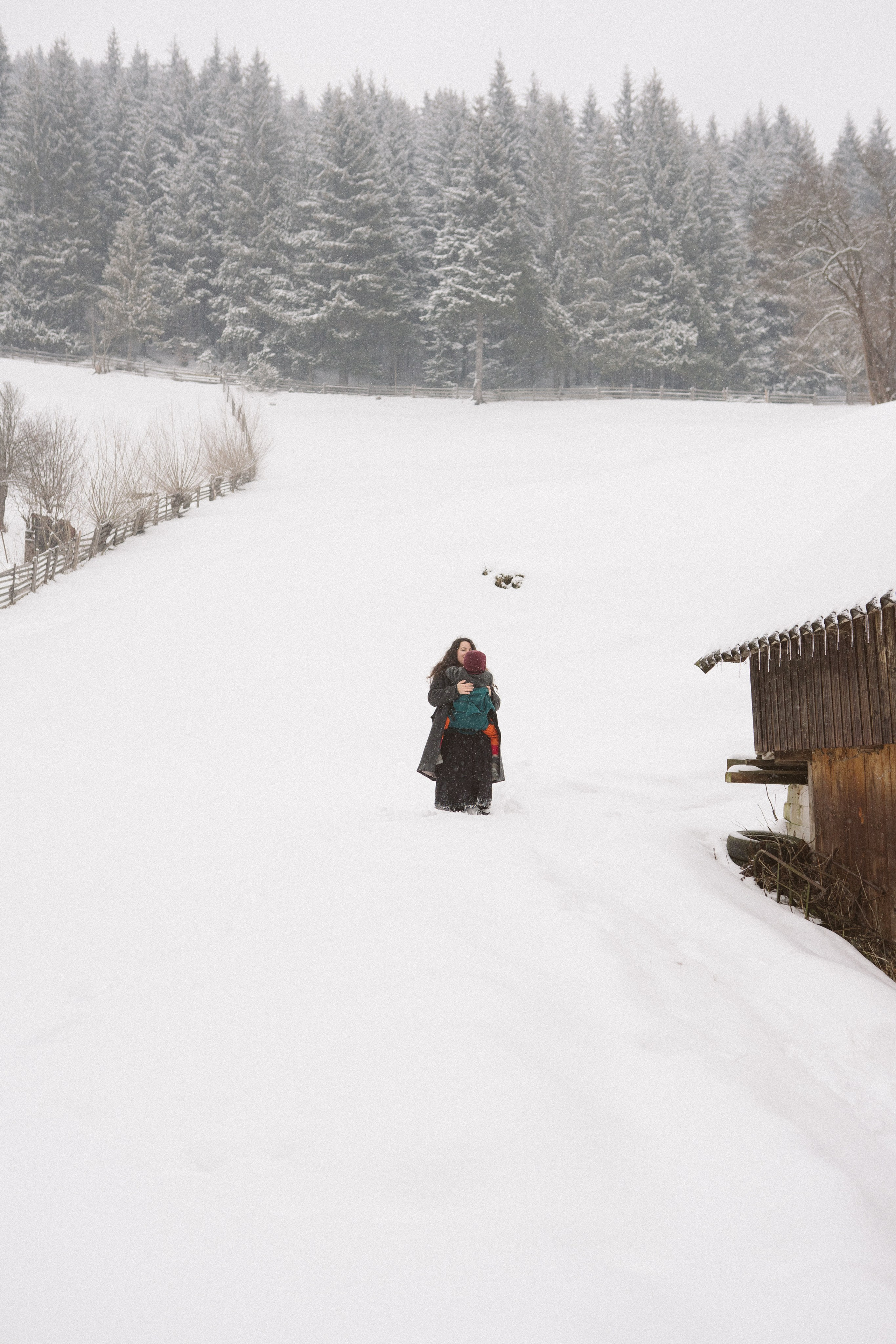 Review Manduca XT: Experiența mea de mamă | Mădălina Beda. Madalina Beda- Artist vizual, fotograf, doula la nastere, consultant babywearing Brasov si in toata tara