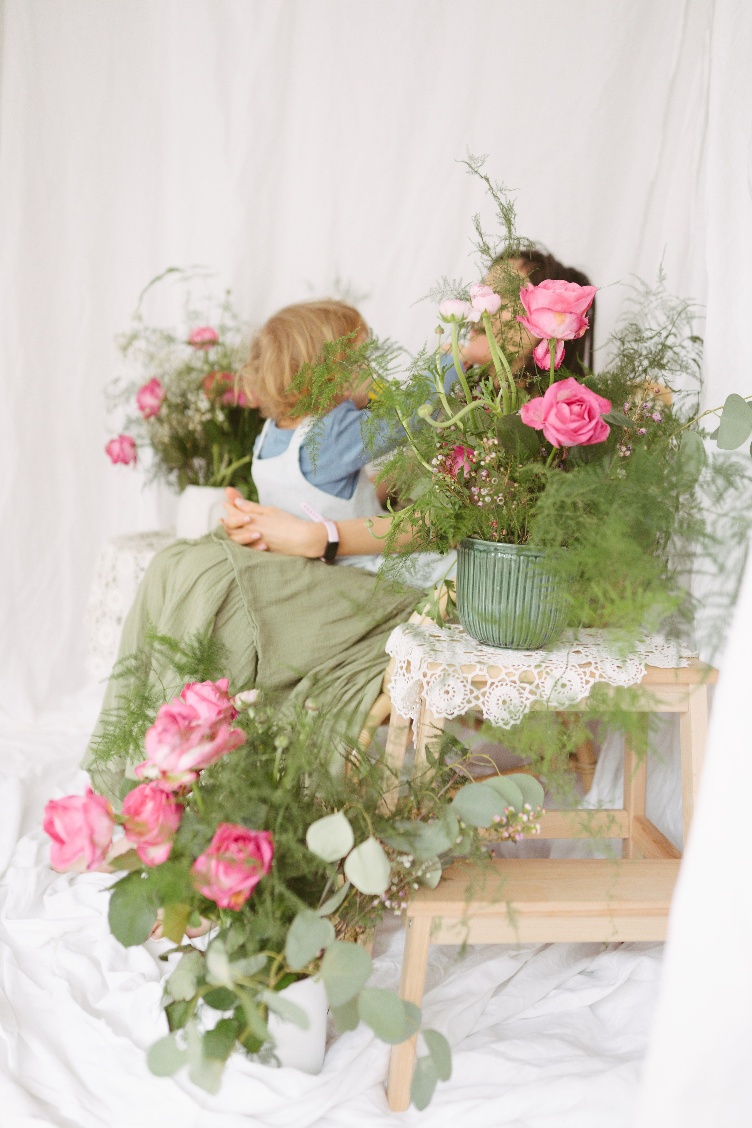 Ședințe Foto Primăvara Colorată Brașov | Mădălina Beda. Madalina Beda- Artist vizual, fotograf, doula la nastere, consultant babywearing Brasov si in toata tara