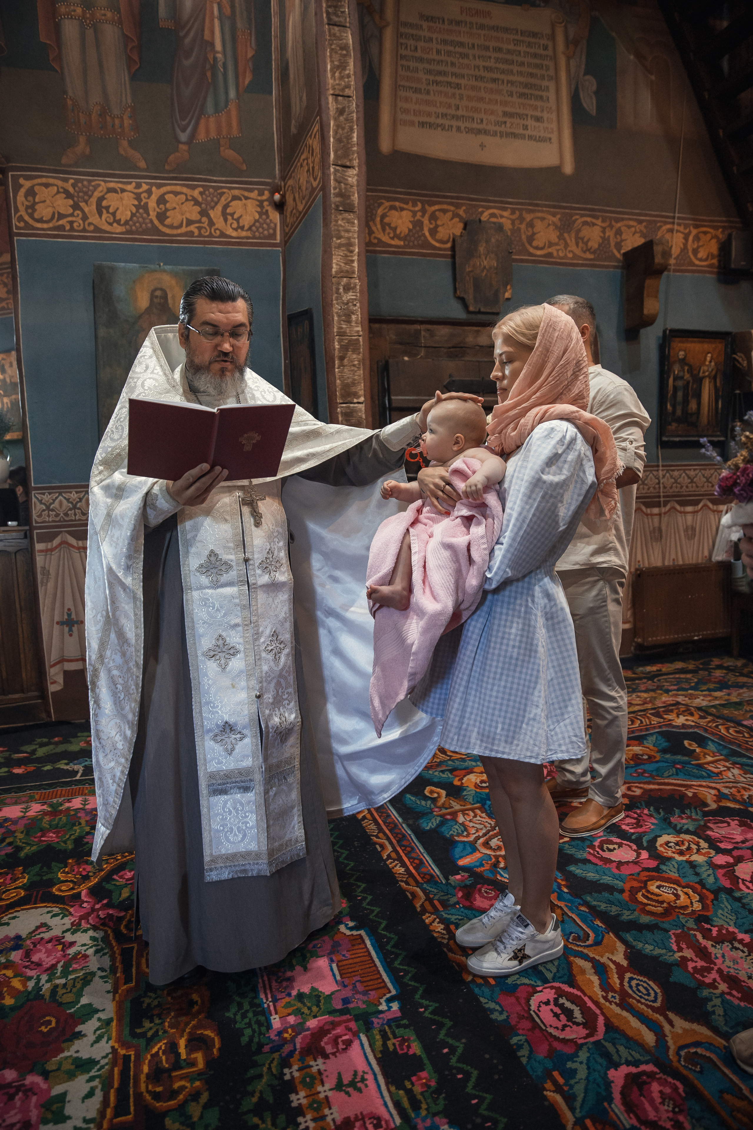 Крещение. Соучастник счастья на ваших праздниках!