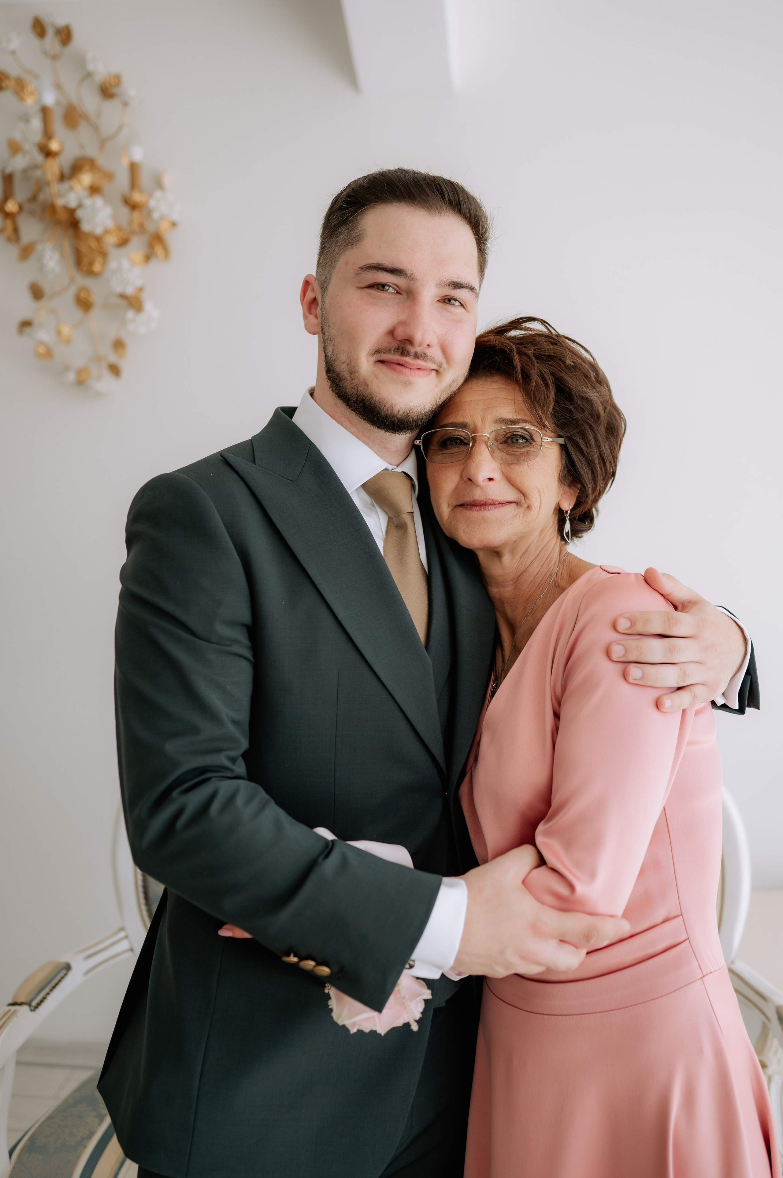 Nunta la Hotel Capitol Iasi. Proud Vision Weddings | Wedding Photography & Film — Servicii profesionale Foto Video Nunta Iasi