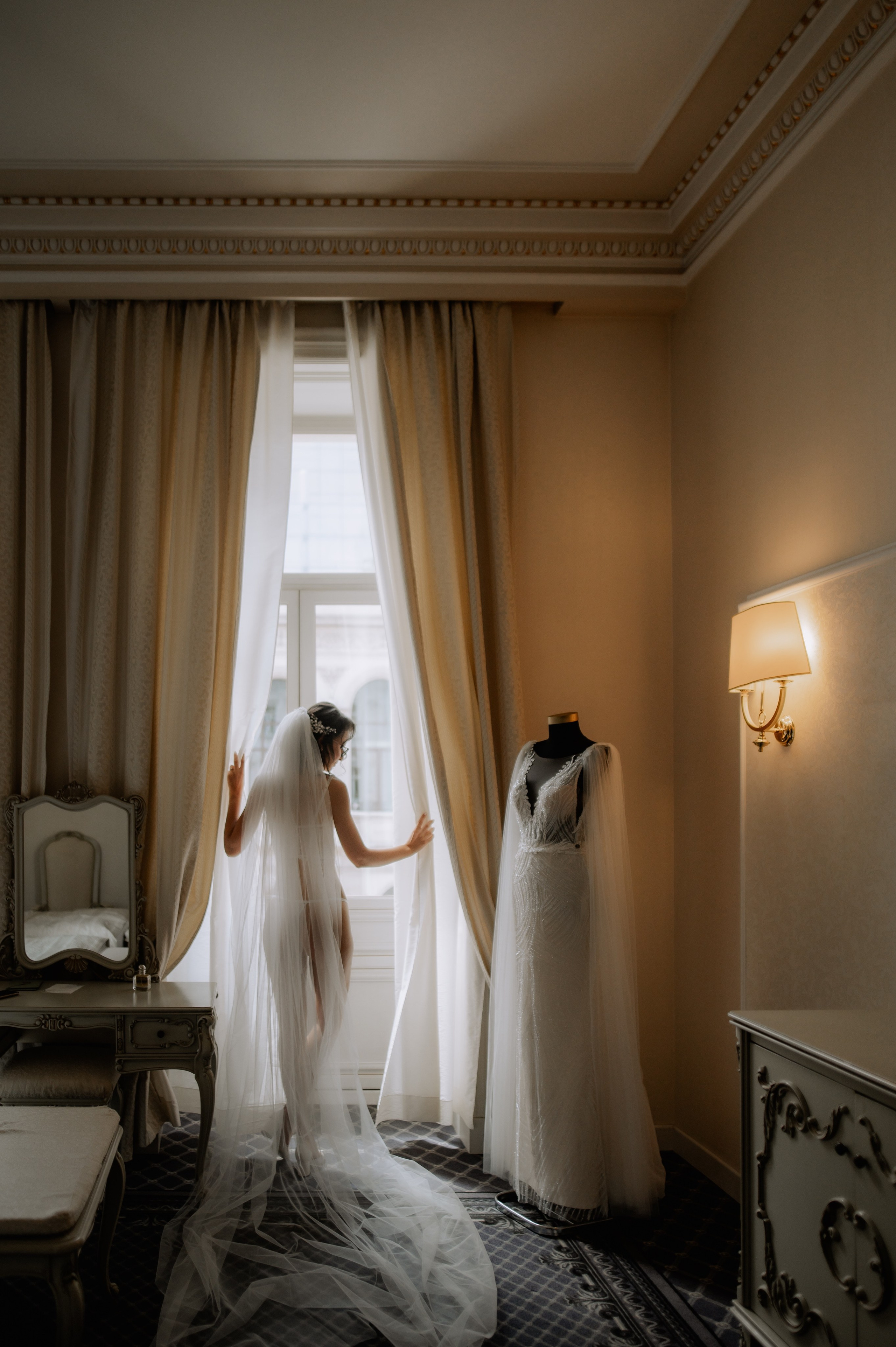 Fotograf Nunta Bucuresti la Baroque Events and Garden. Proud Vision Weddings | Wedding Photography & Film — Servicii profesionale Foto Video Nunta Iasi