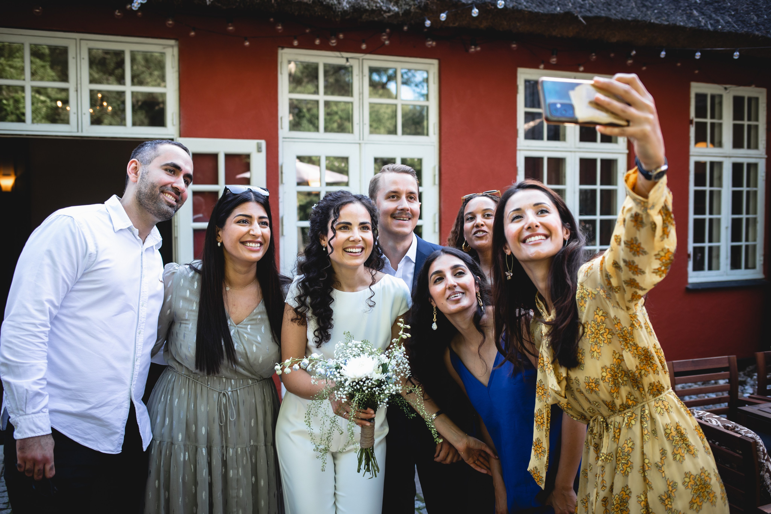 Elissa | Mads. Professional wedding photographer in Copenhagen, Denmark — Julia Byron