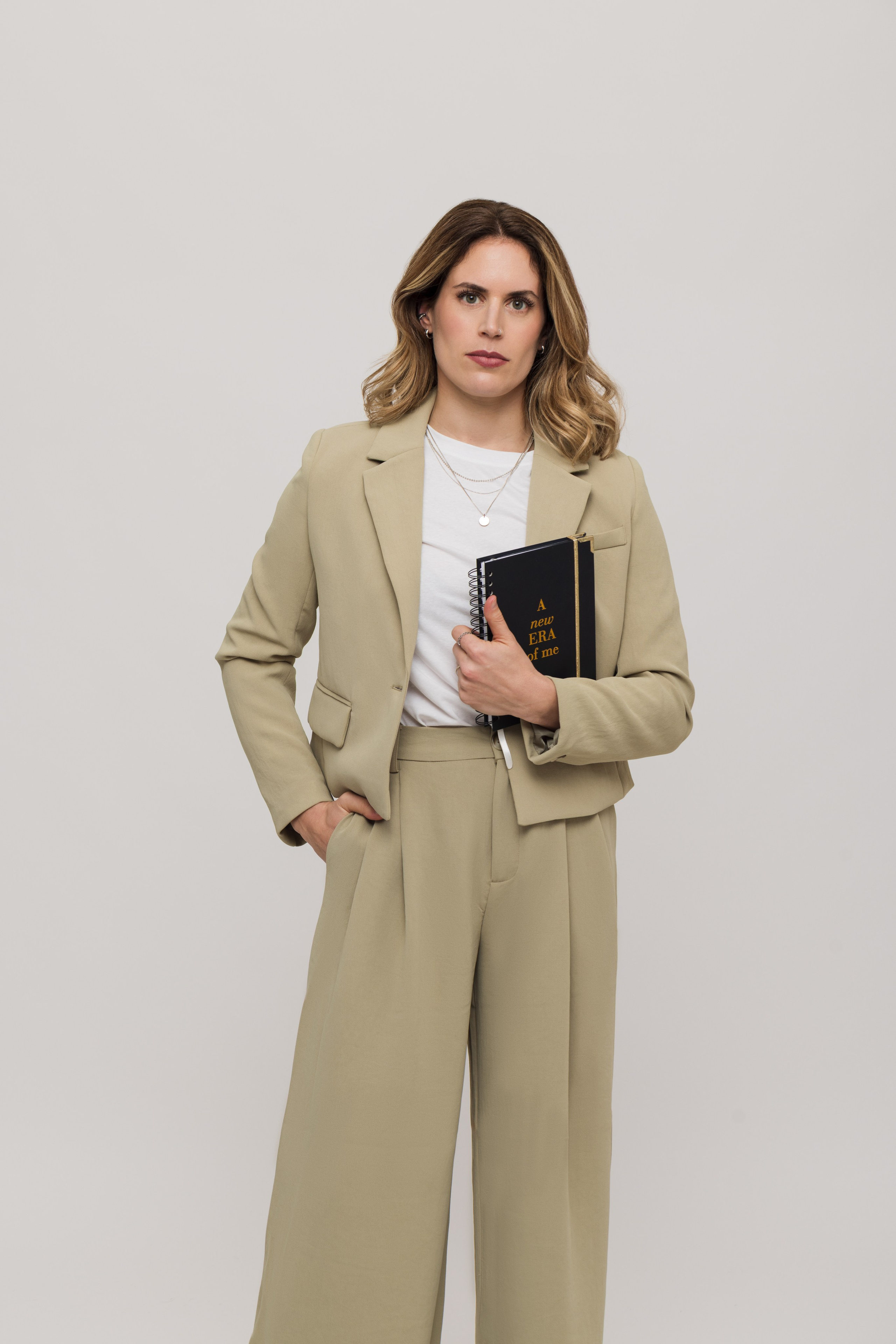 CORPORATE. ESTUDIO DOZE