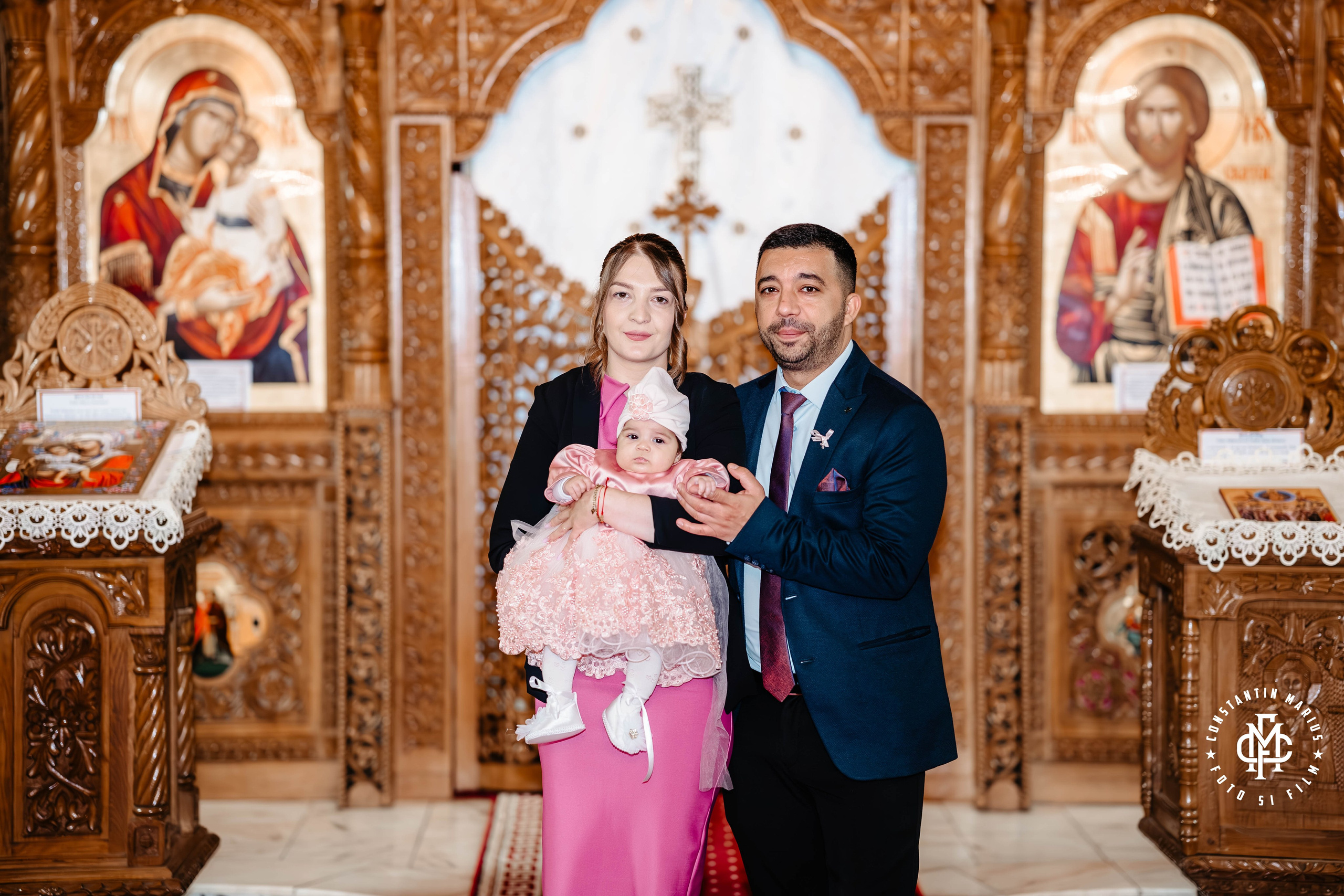 BAPTISM PHOTOGRAPHY. DESPRE NOI