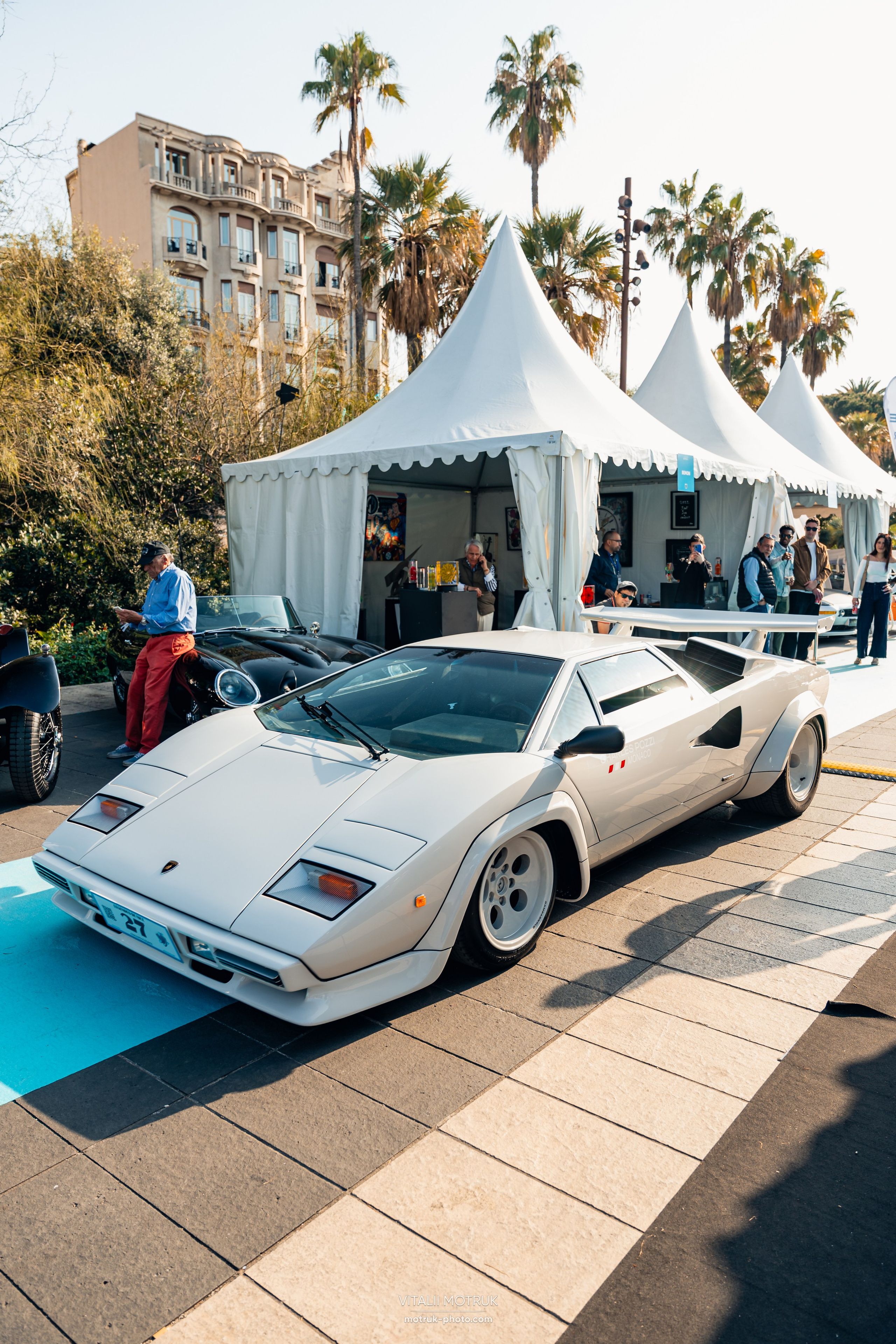 Legends de Nice. Photographe de voitures à Paris — Vitalii Motruk