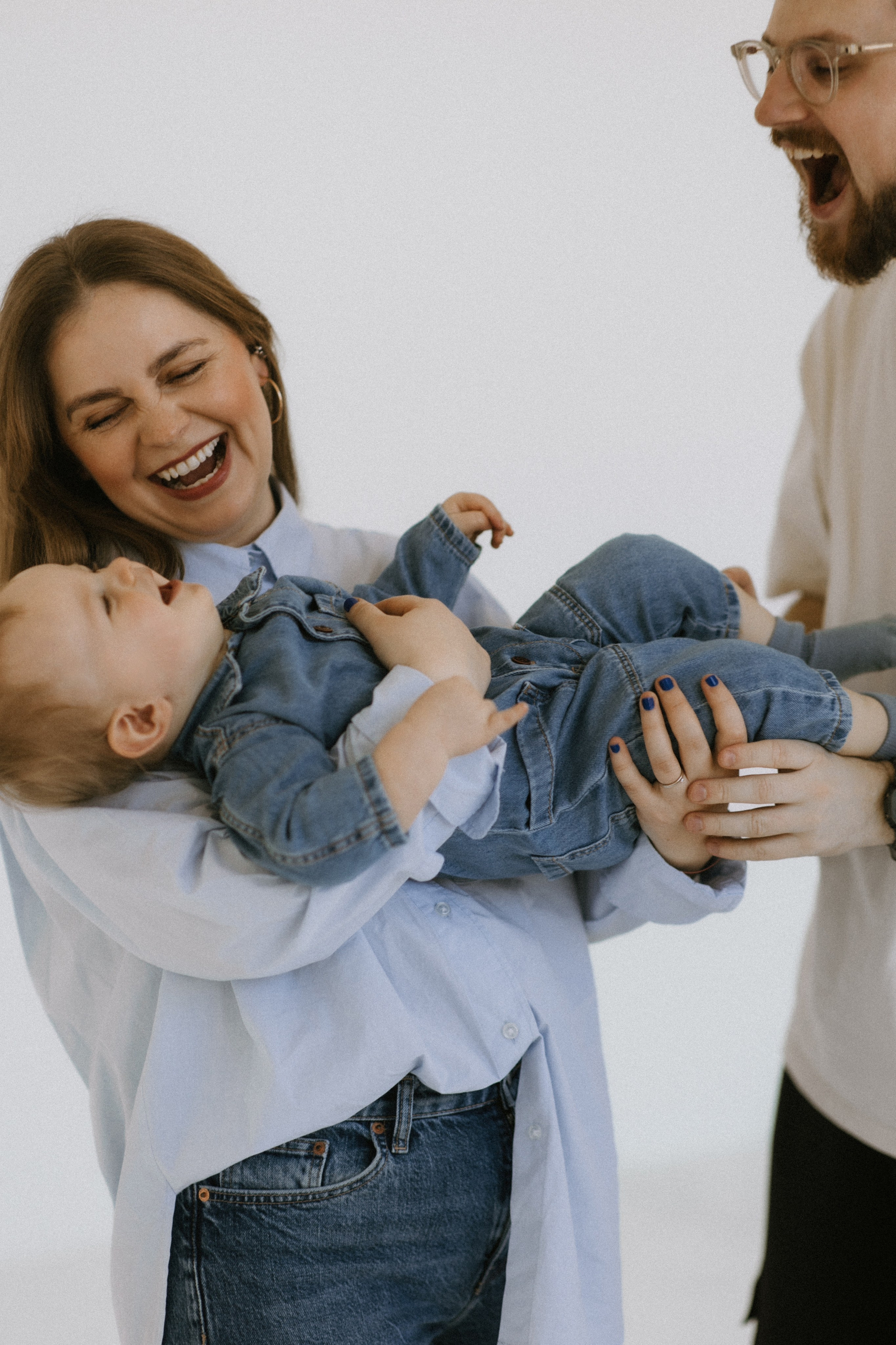 Moderni šeimos fotosesija | STUDIO. Vestuvių ir šeimų fotografė Lena Bondarenko / belove photo