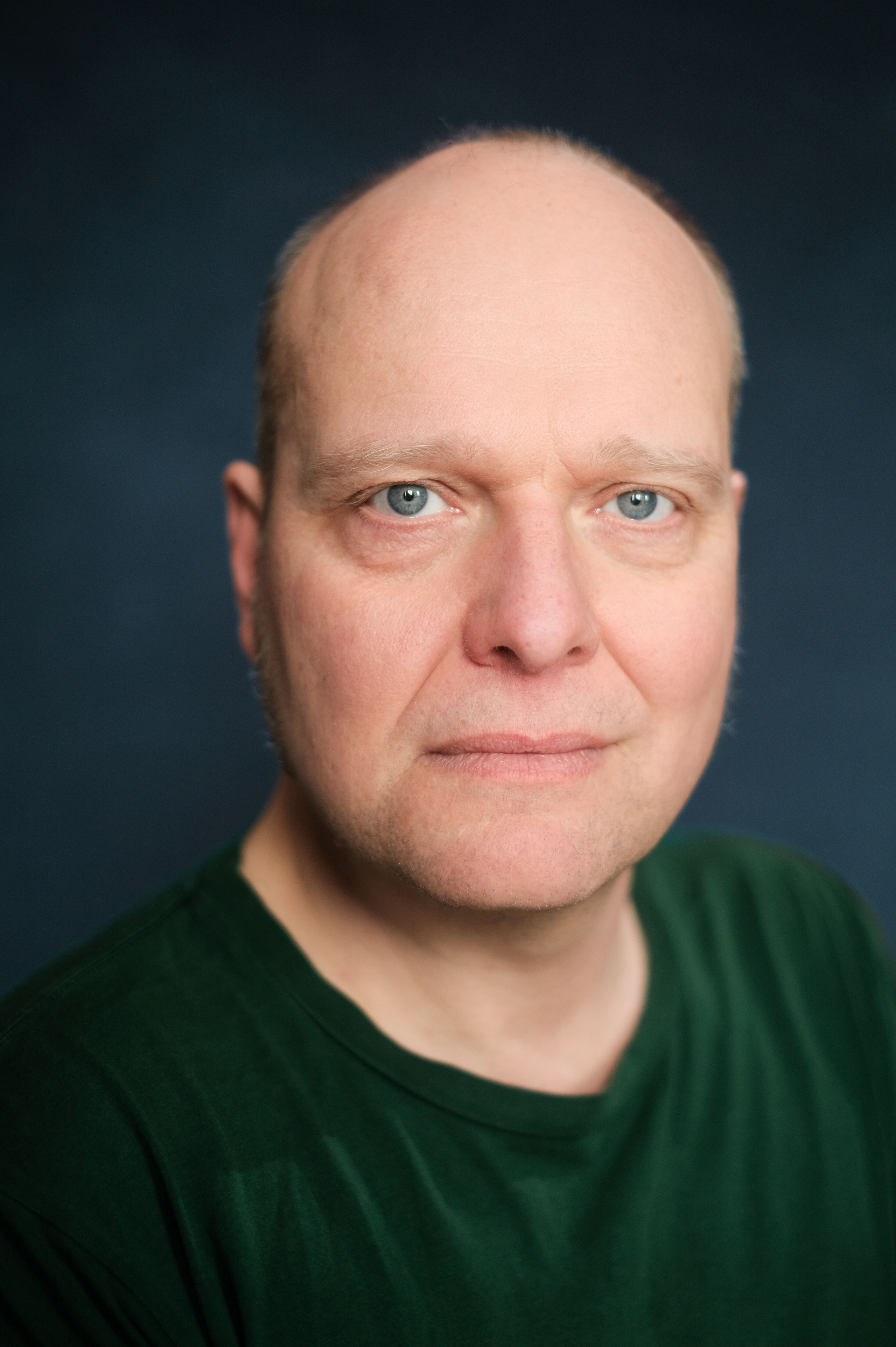 Karsten Kassi Wolf. Schauspielerfotos Berlin | Headshots & Casting-Videos – Acting Photography