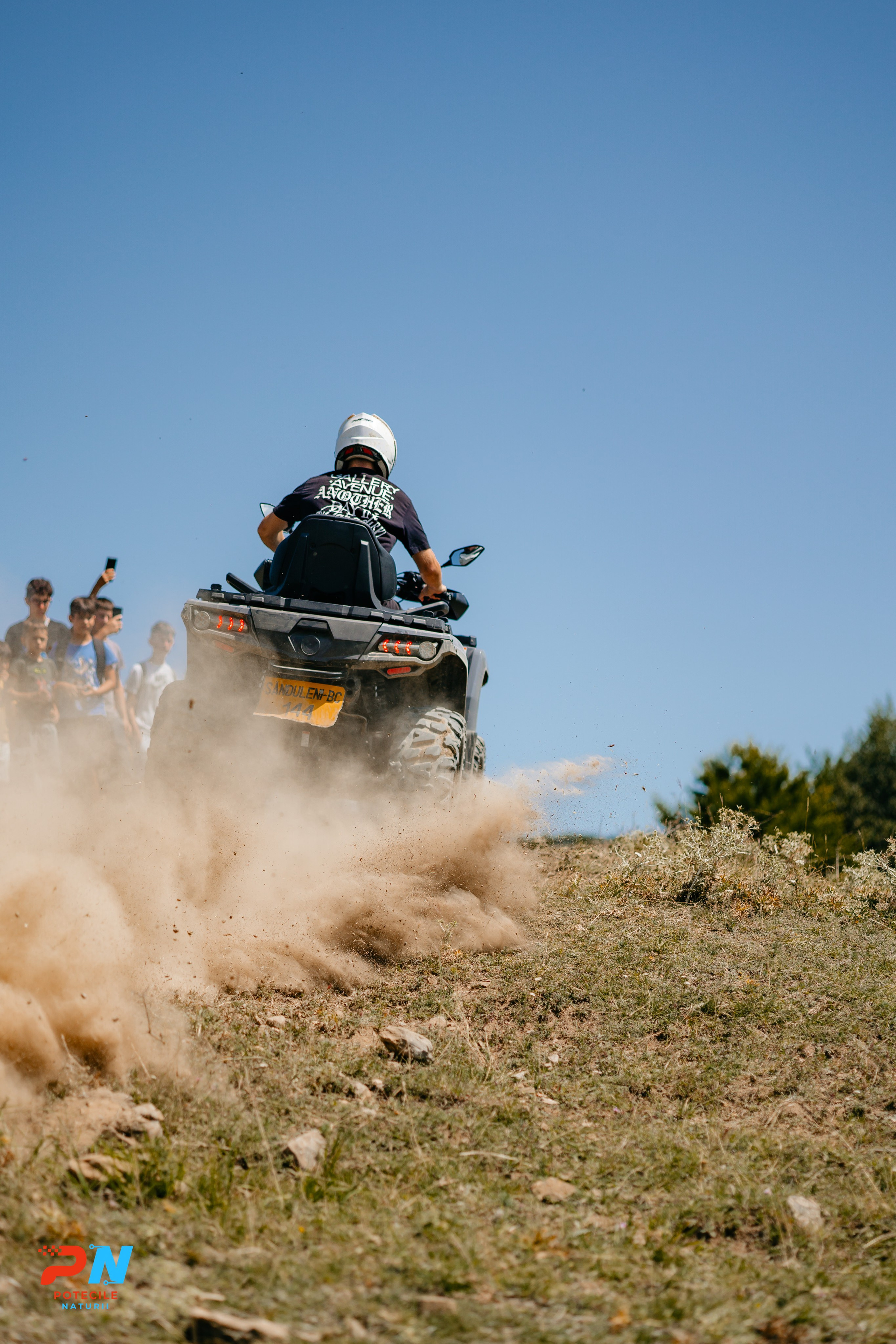 Potecile Naturii 2025. Raw Studio. Fotograful tau de nunta!