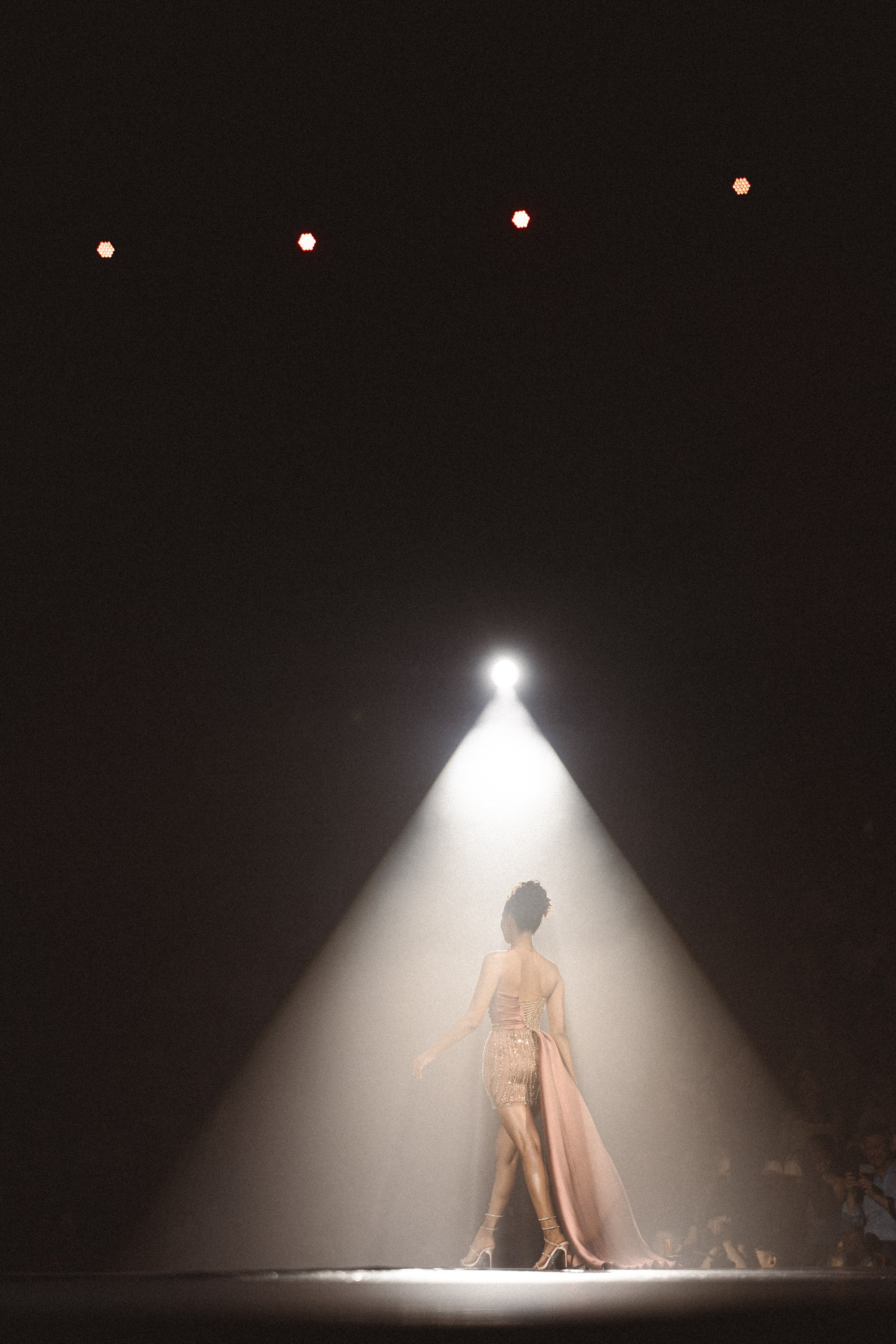 VONAMA CULT SHOW 2025. Азимжан Нуритдинходжаев — свадебный фотограф