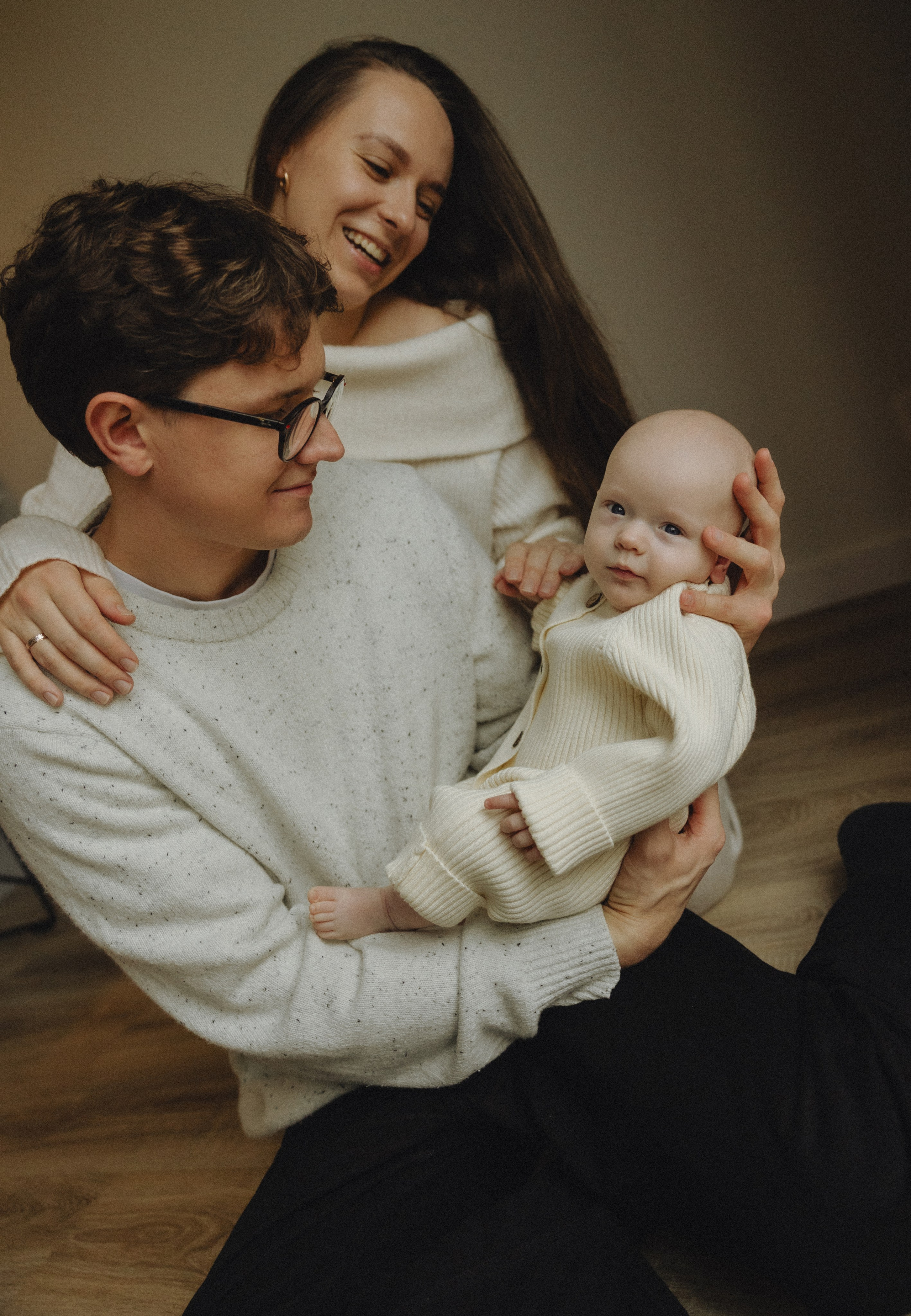 Naujagimio fotosesija namuose | 2025. Vestuvių ir šeimų fotografė Lena Bondarenko / belove photo