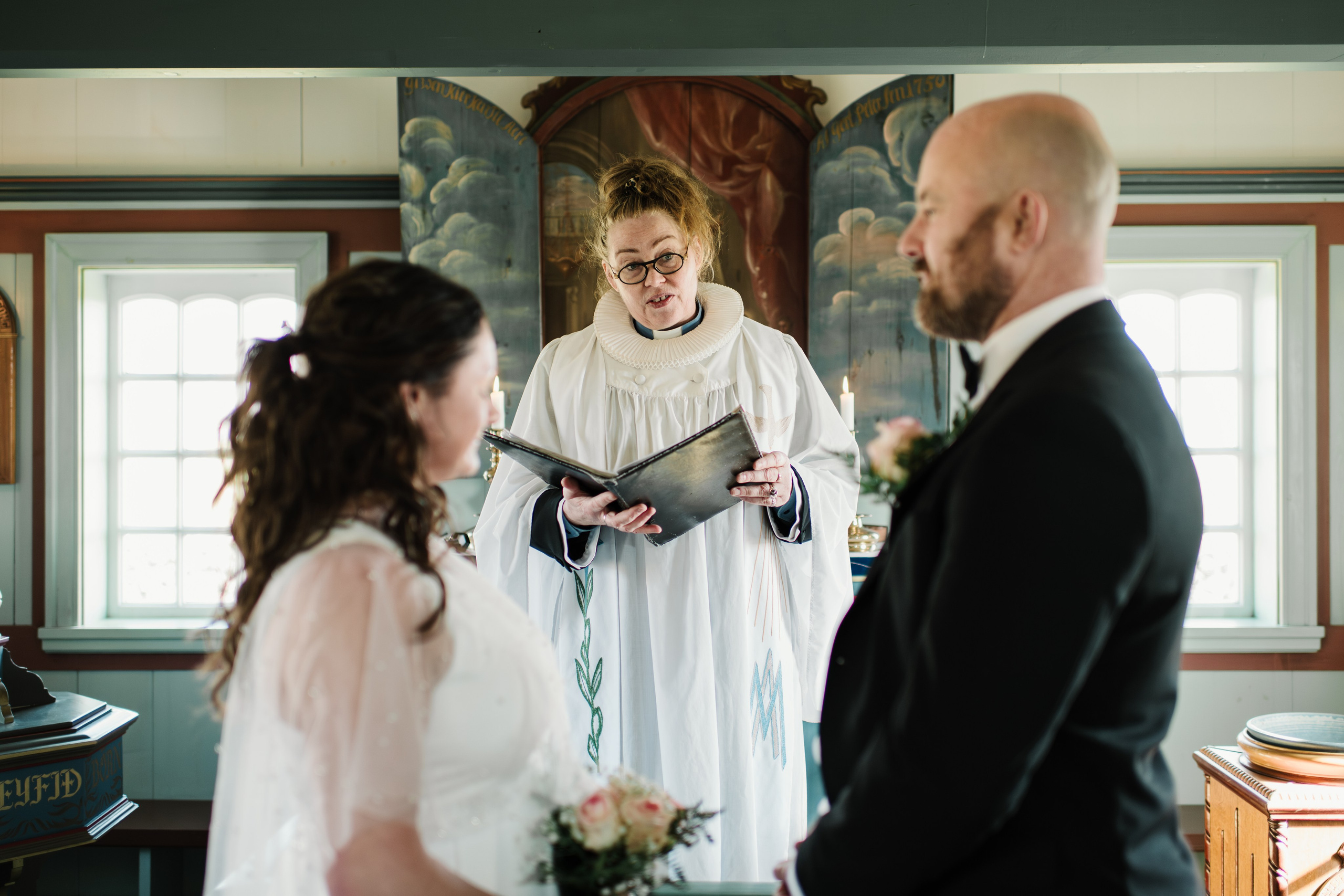 Emma and Phil. Michalina Dzianach Wedding Photographer Iceland