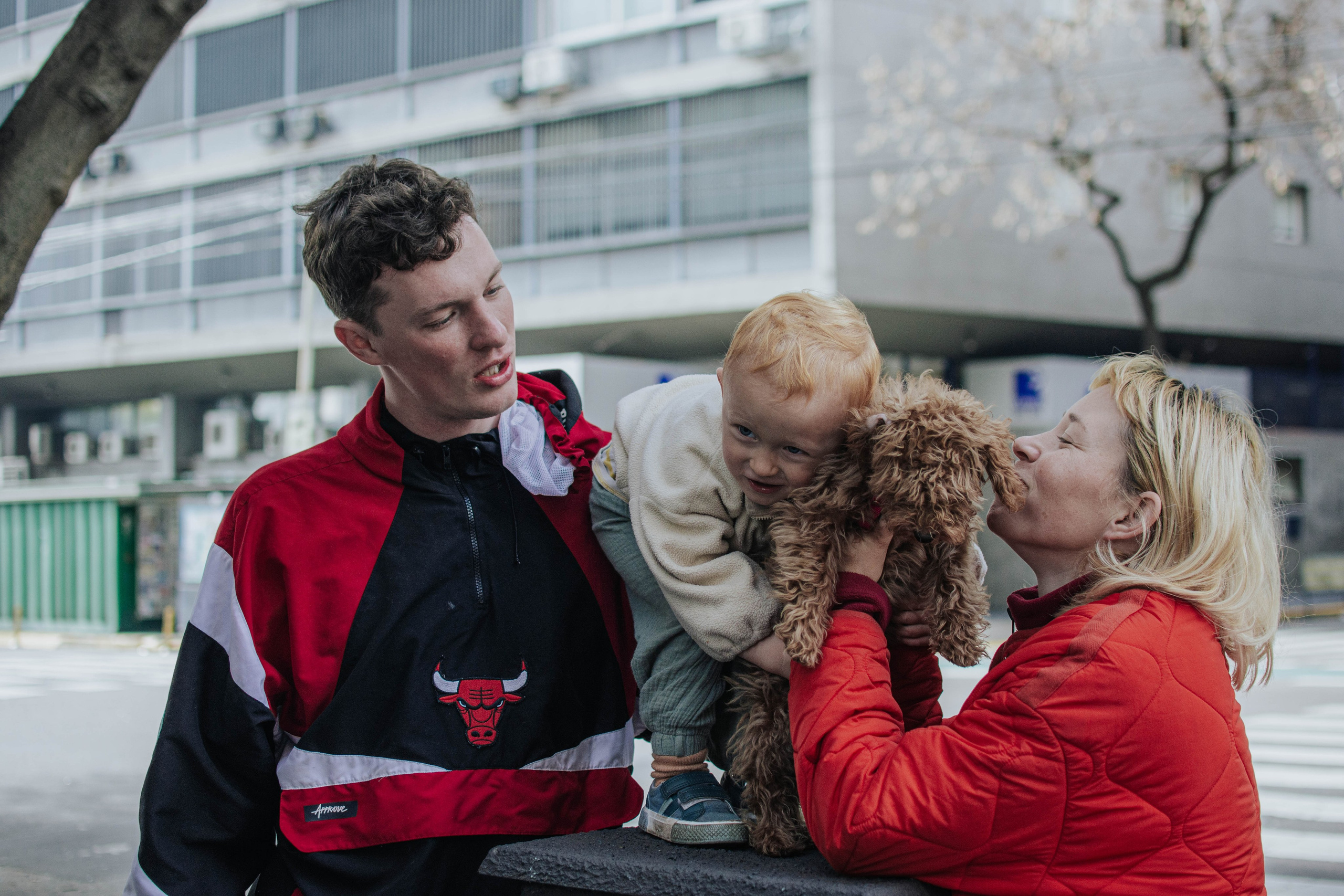 Walking around the home. Buenos Aires. Photography. Photographer @elmirkami in the city of Buenos Aires