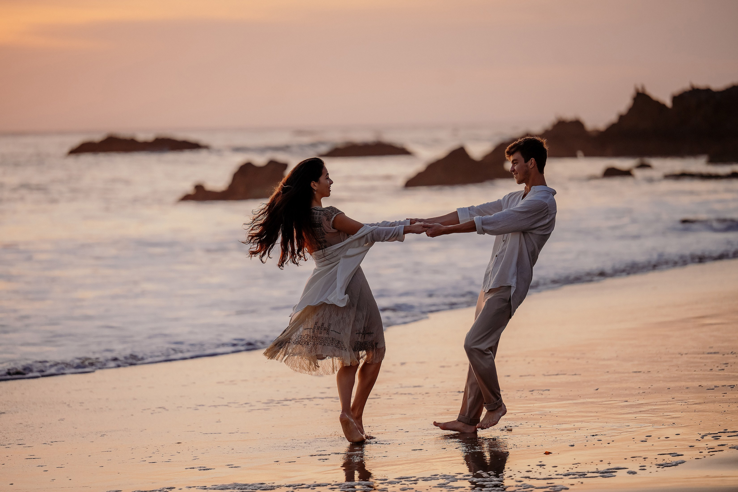 Couples photographer in Charlotte. Wedding, maternity and family photographer in Charlotte Tasha Minn