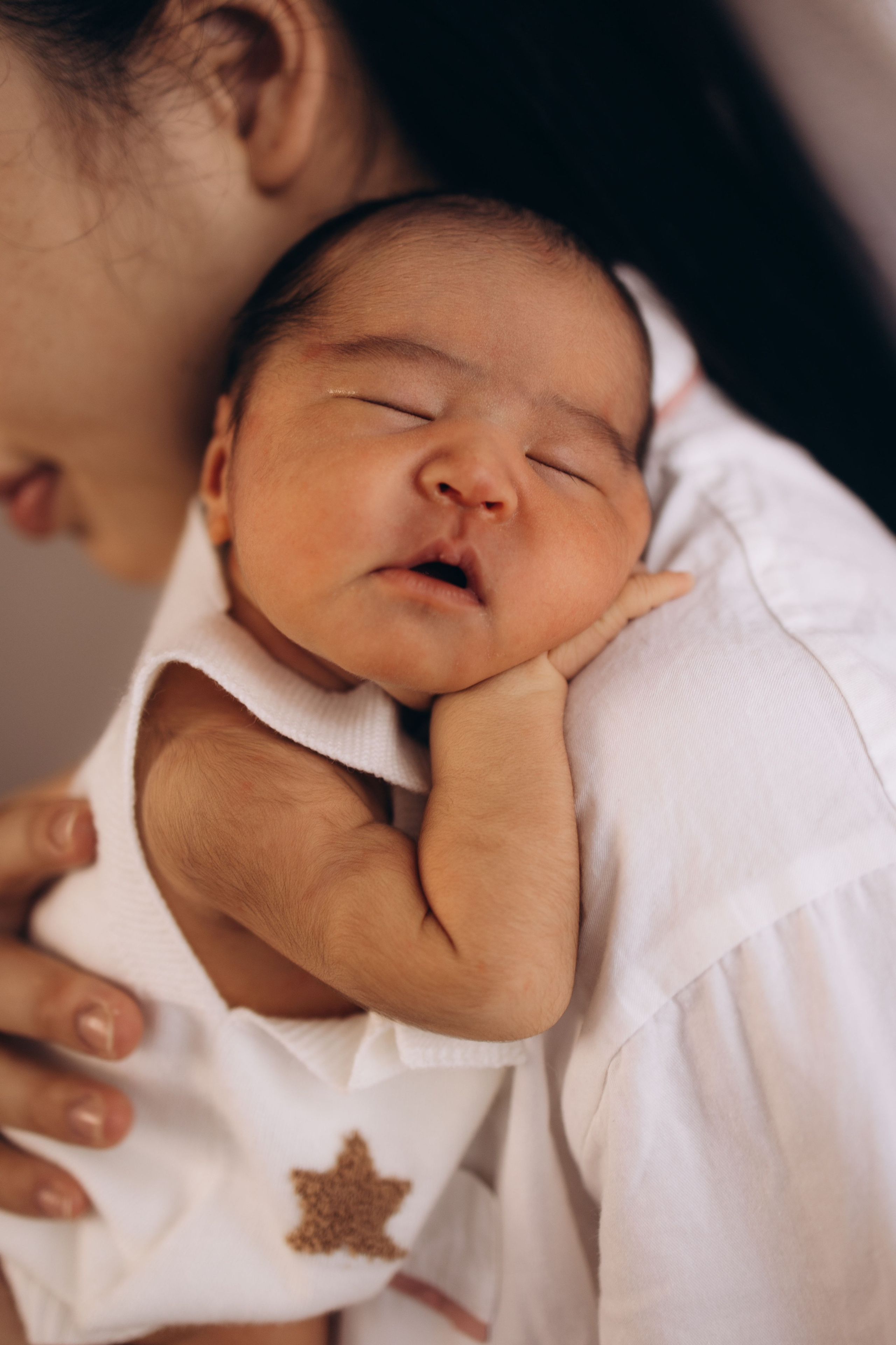 So loved. Birth, Family, Newborn photographer in Dubai| Eliza Baitikova