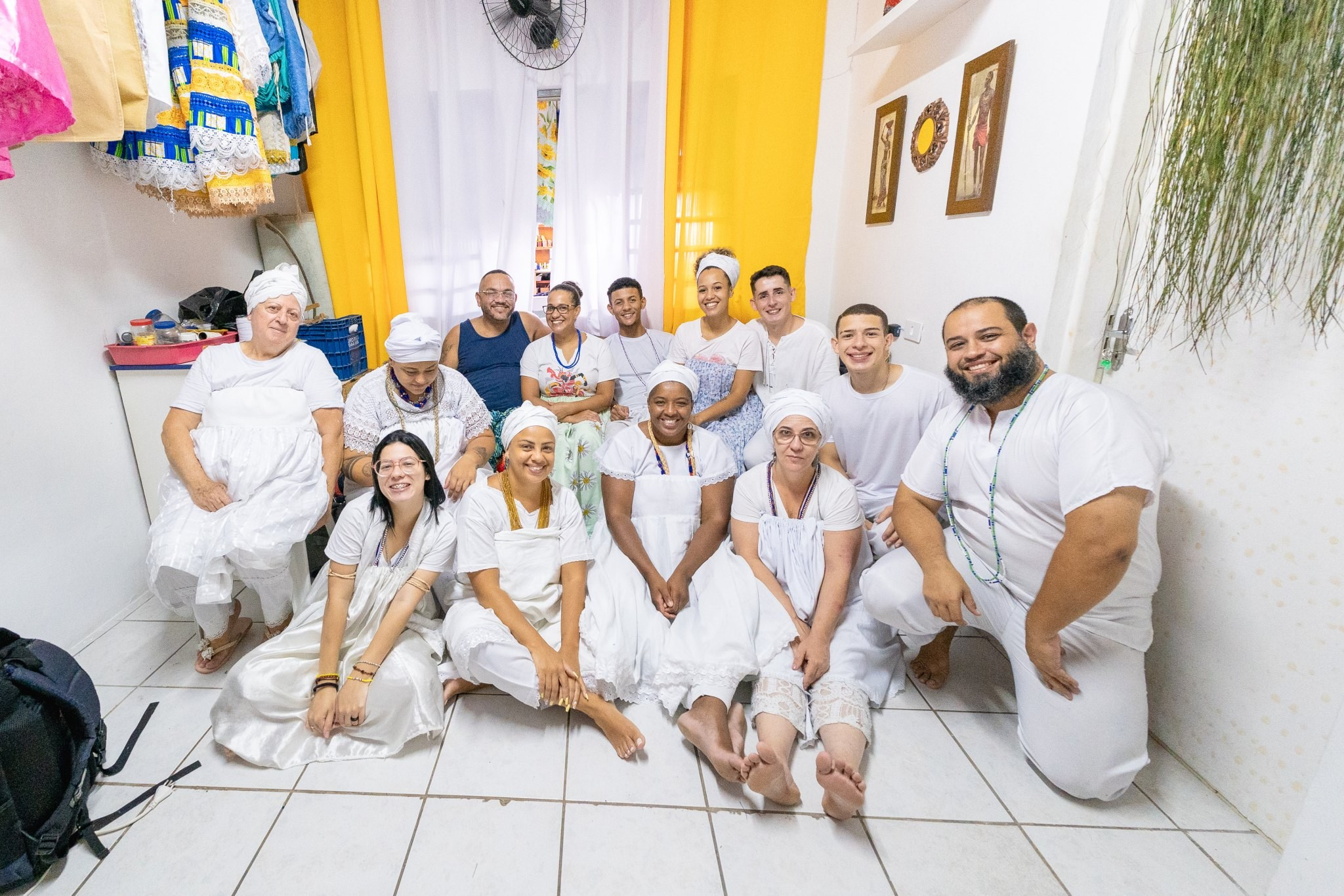 Saída Ìyá Tebeṣé Fernanda e Àjọ̀dún Ògún. Aladá Produções