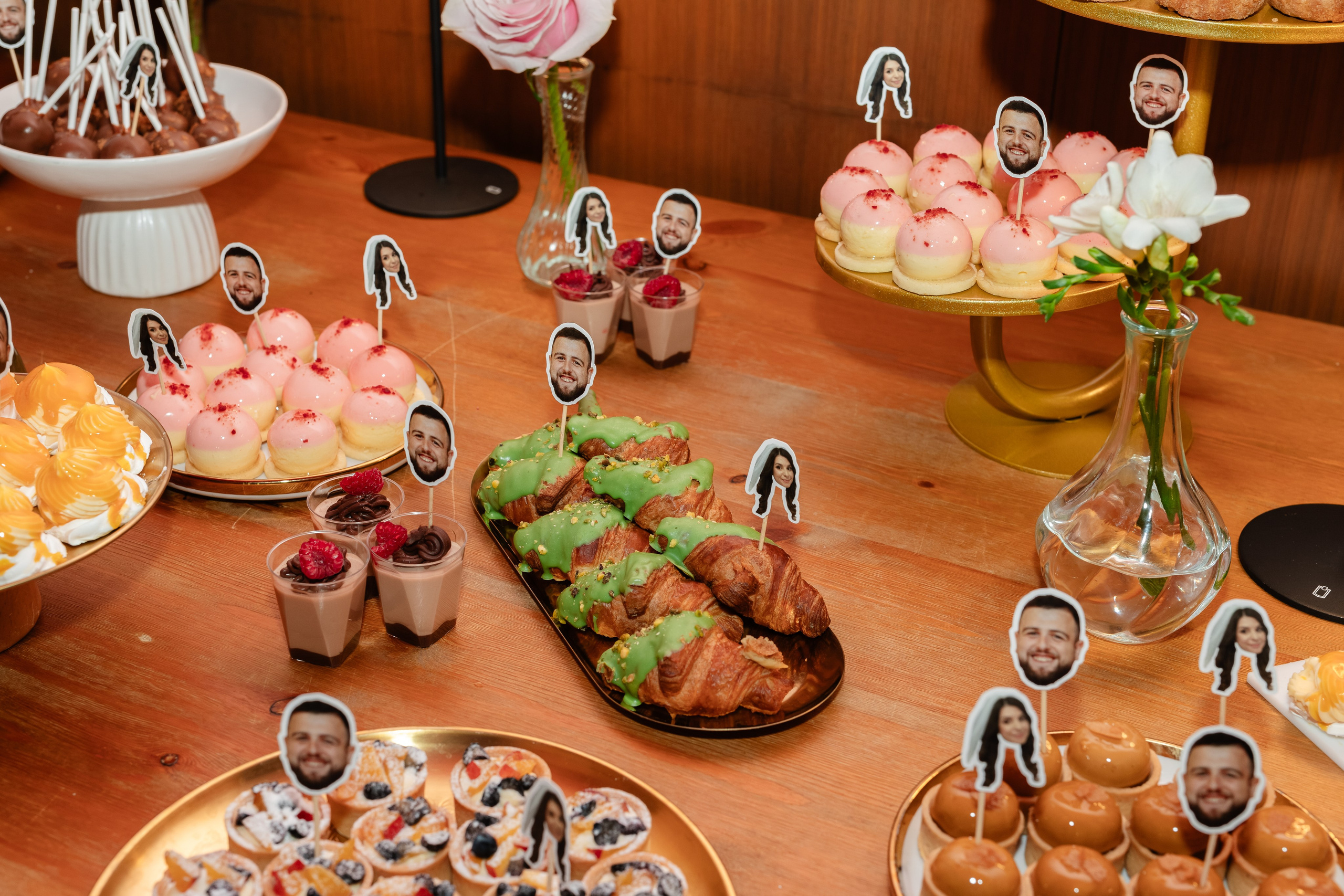 Flori & Cosmin. Main