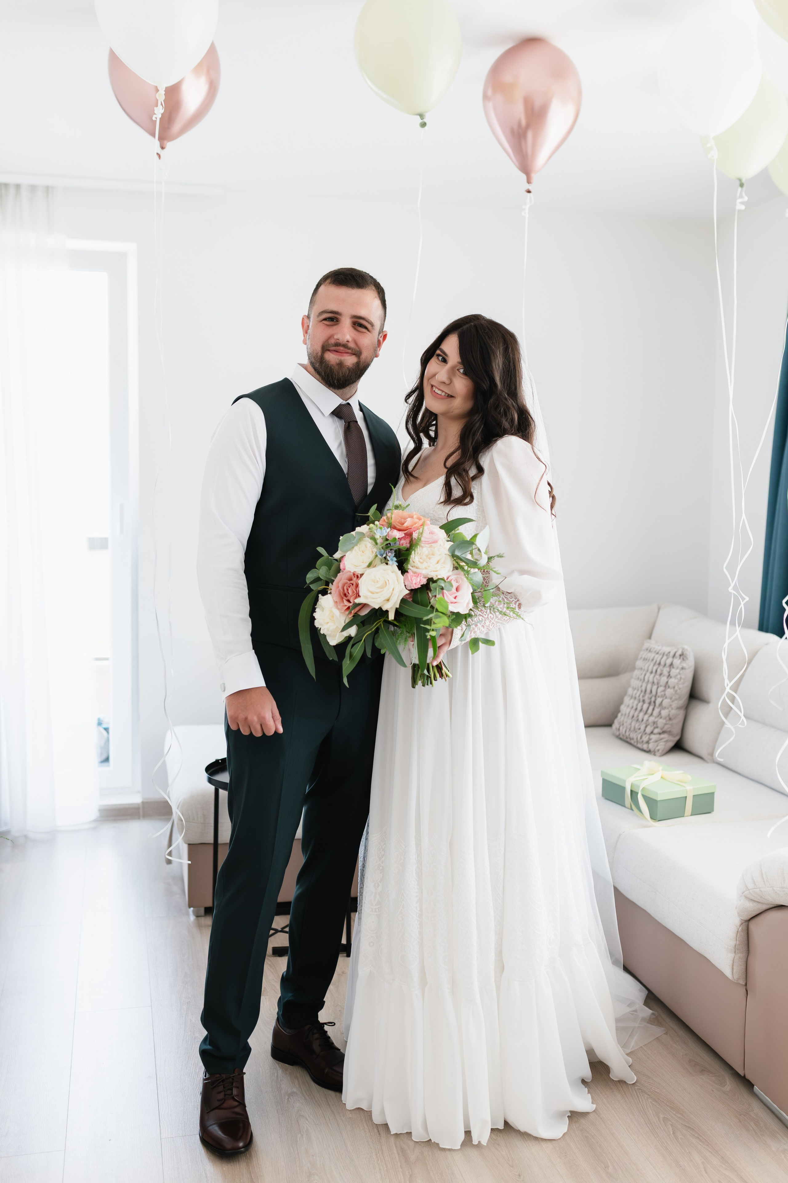 Flori & Cosmin. Main