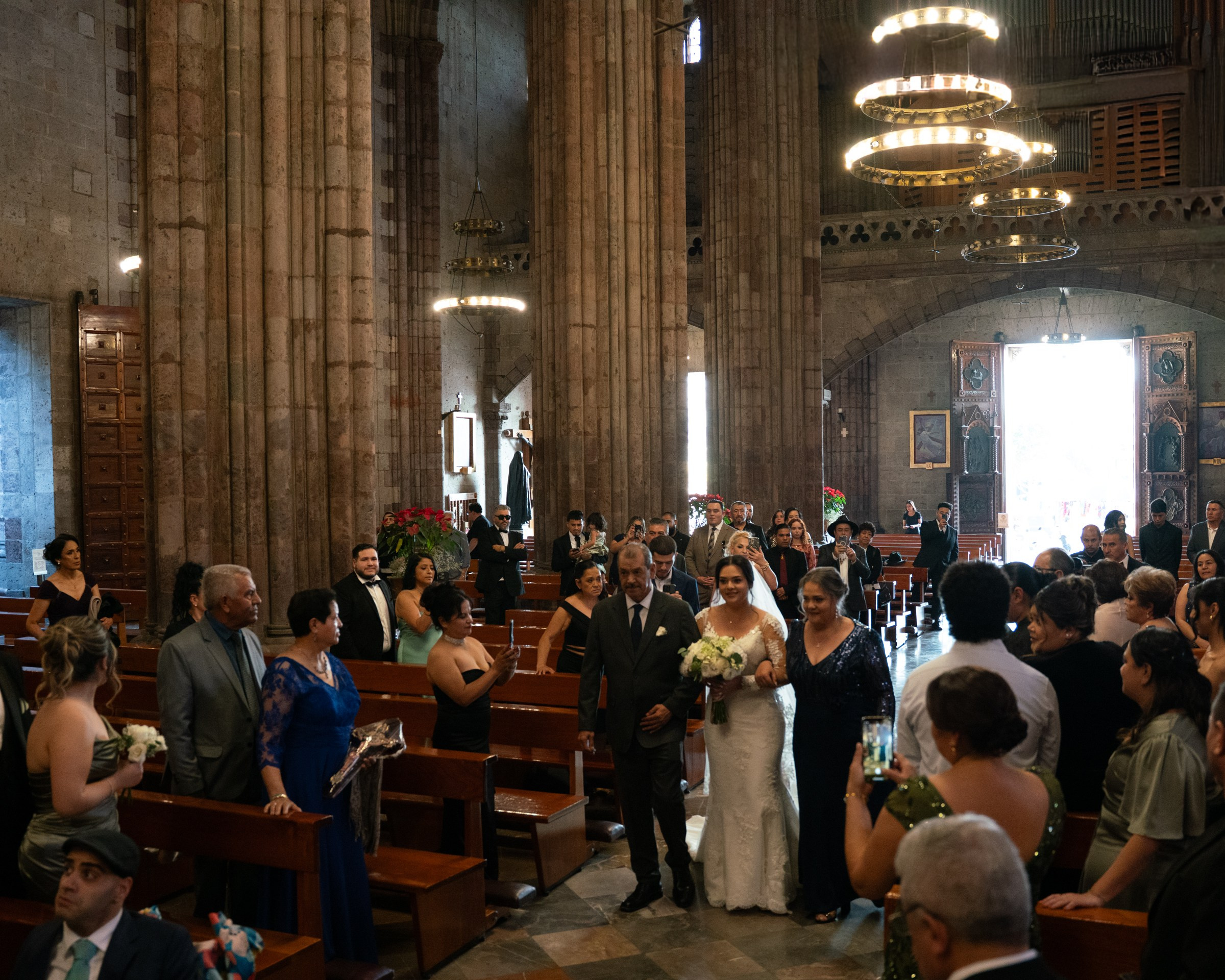 Daniel & Jannet. Elopement & Lifestyle Wedding Photographer