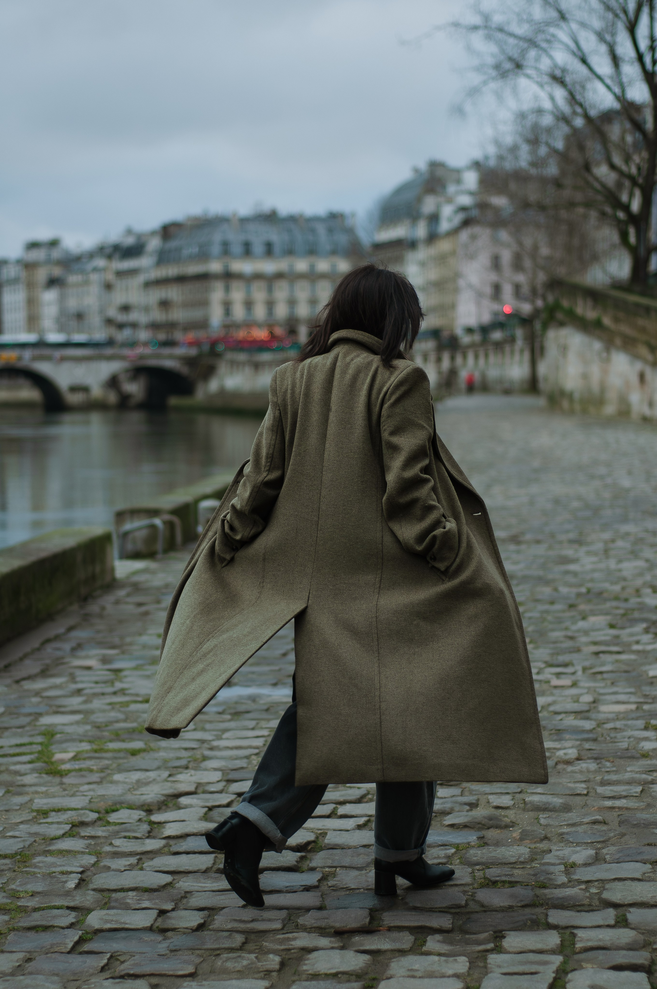 Фотосессия на острове Ситэ. Фотограф в Париже Полина Осипова