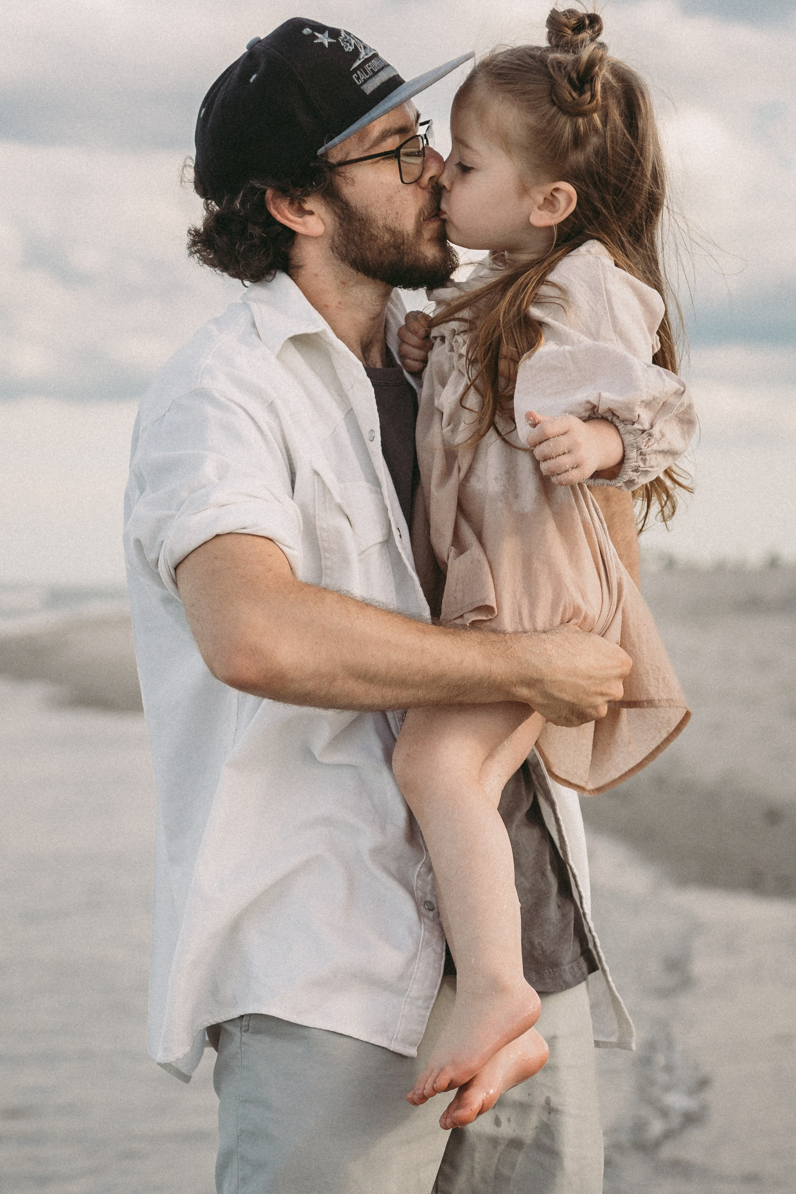 Alexia&Alex. Ocean. Wedding and family photographer and videographer PA, NJ, NY, DE, MD