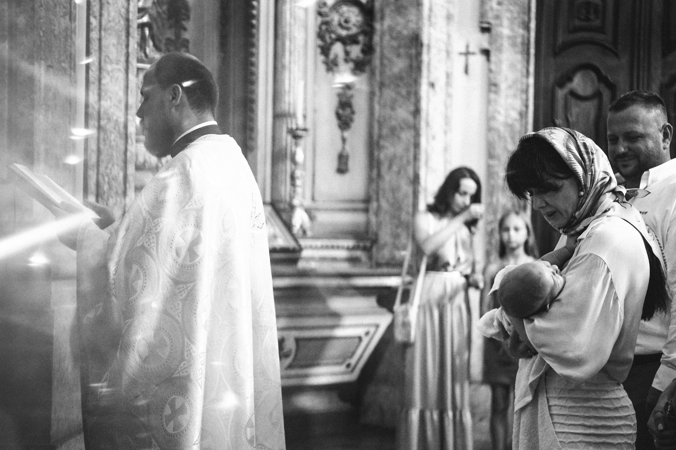 Хрещення. Валерія Сичова. Сімейний та репортажний фотограф в Португаліі