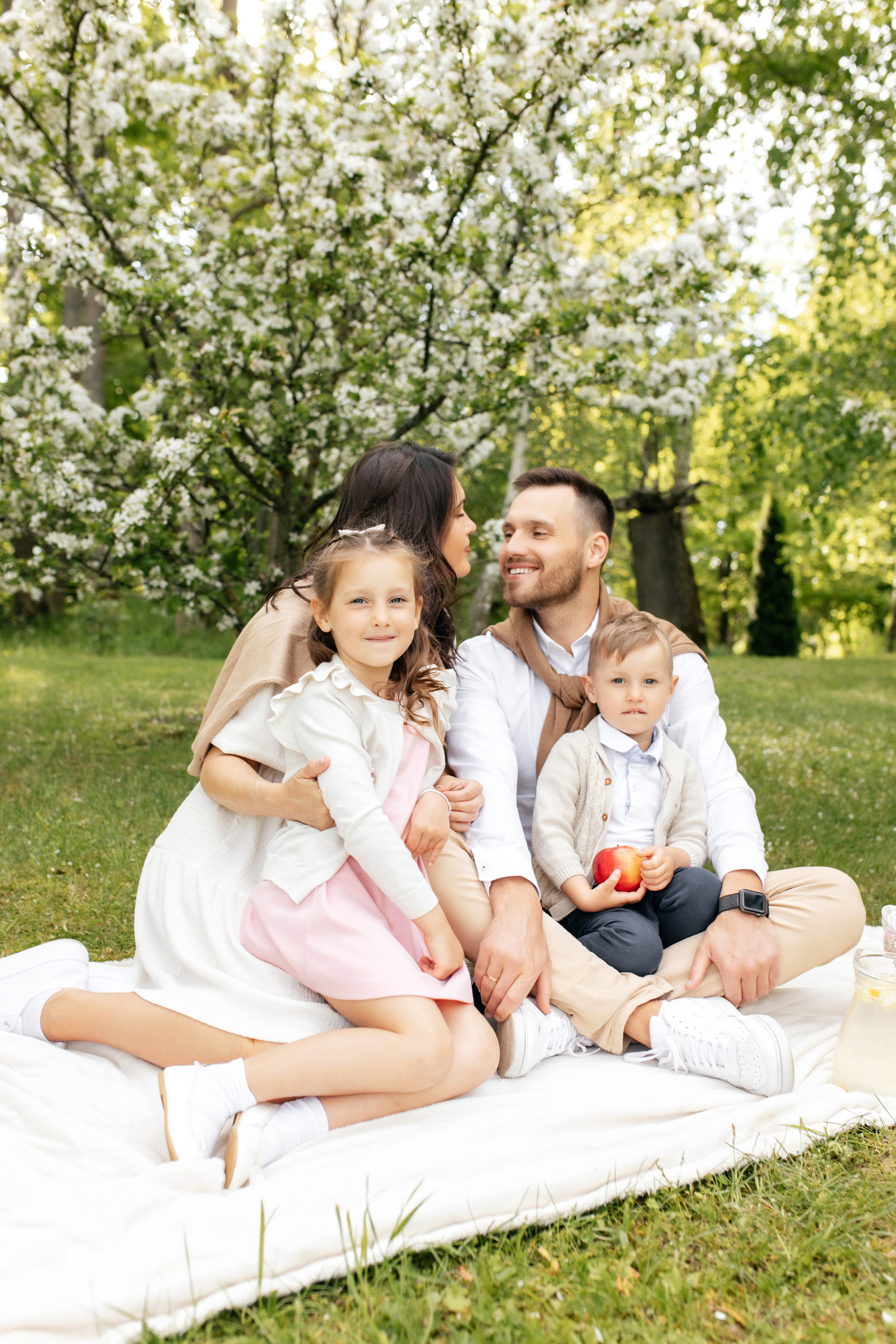 Бригита и семья. Фотограф Даугавпилс/Рига Виктория Нитиша