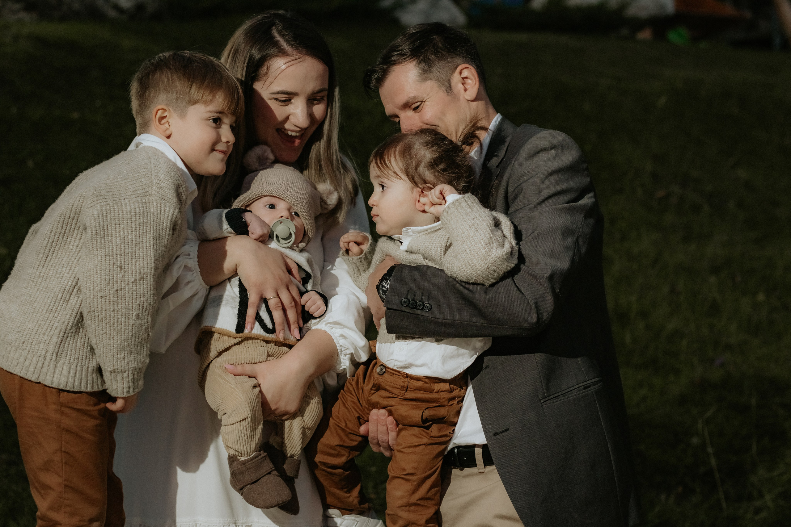 Razvan. Fotograf si videograf — evenimente si studio