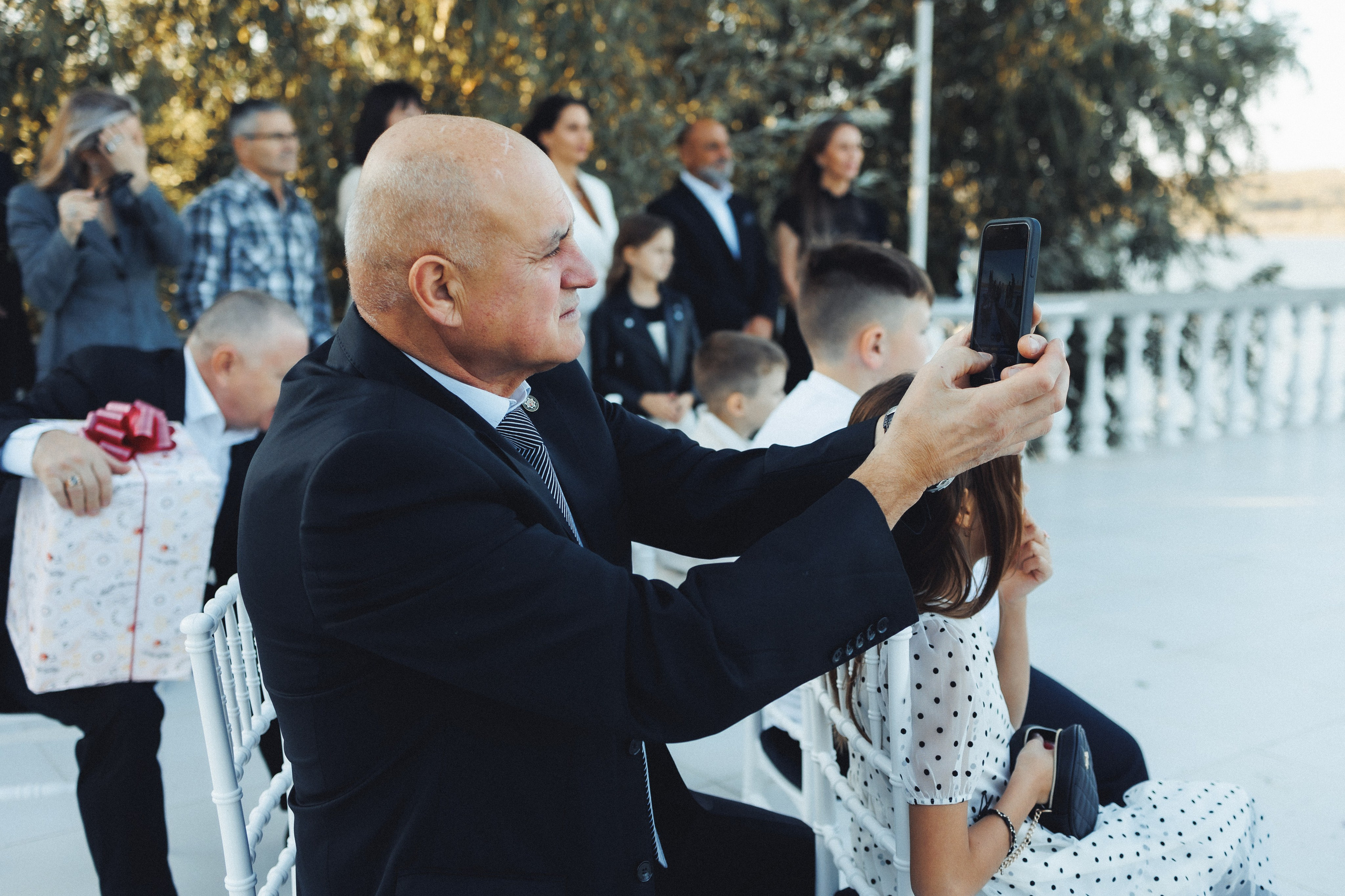 X & S. Fotograful evenimentului tău