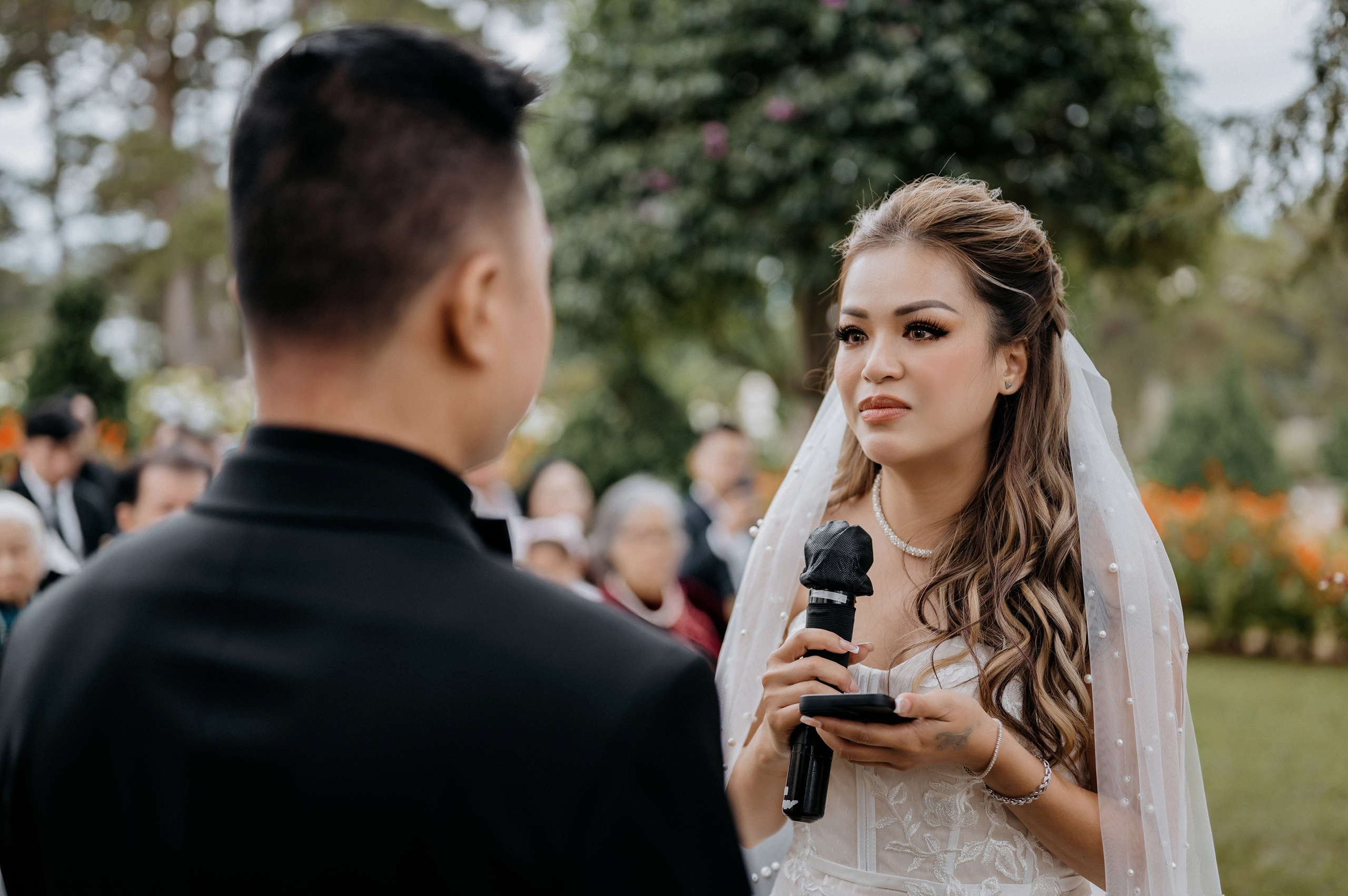 JESSE & MIMI / The Vows. Nhiếp ảnh gia đám cưới hàng đầu tại Thành Phố Hồ Chí Minh