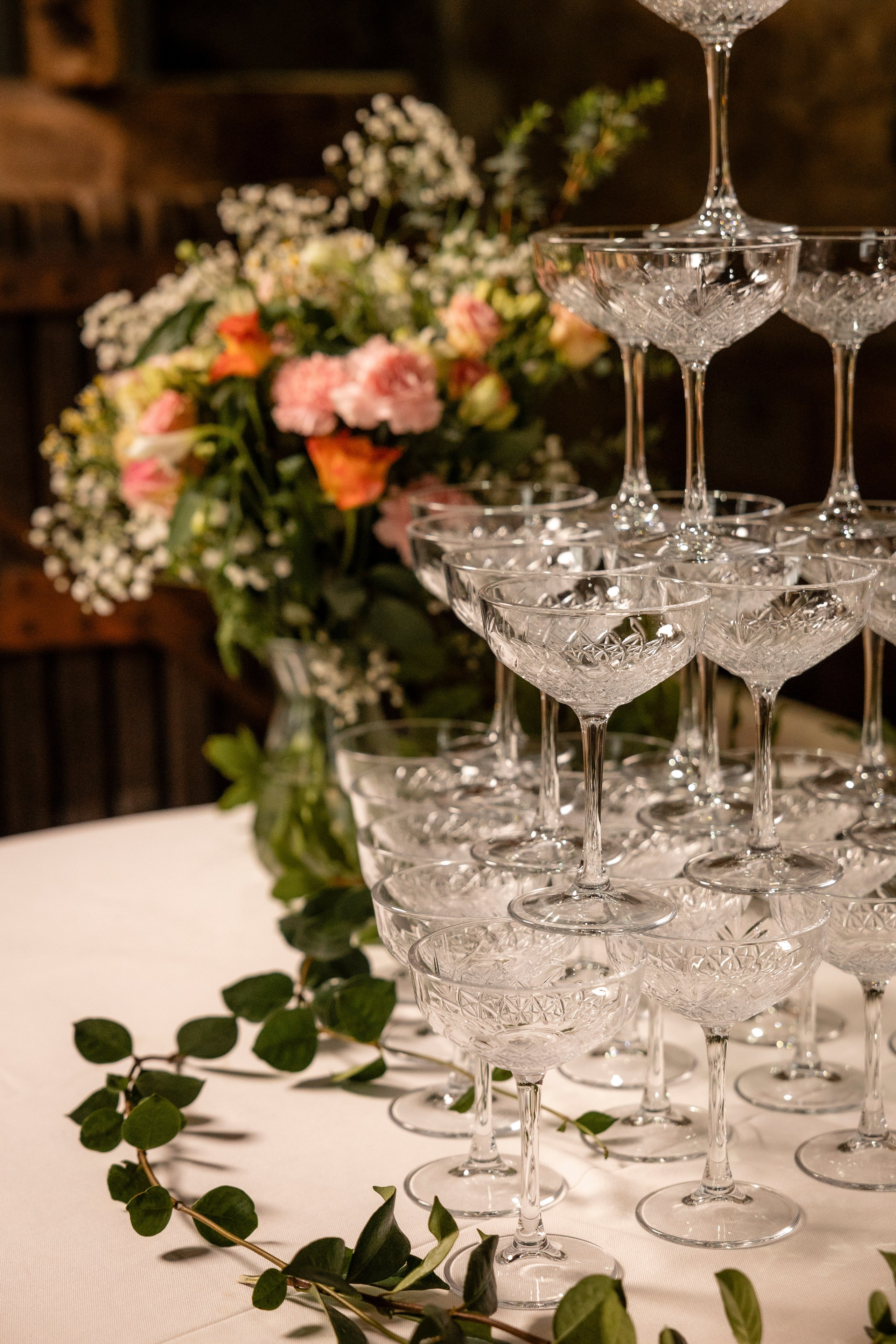 A romantic rainy-day wedding at Château Lagut. Eugénie Smirnova — photographe à Toulouse et dans le sud-ouest de la France