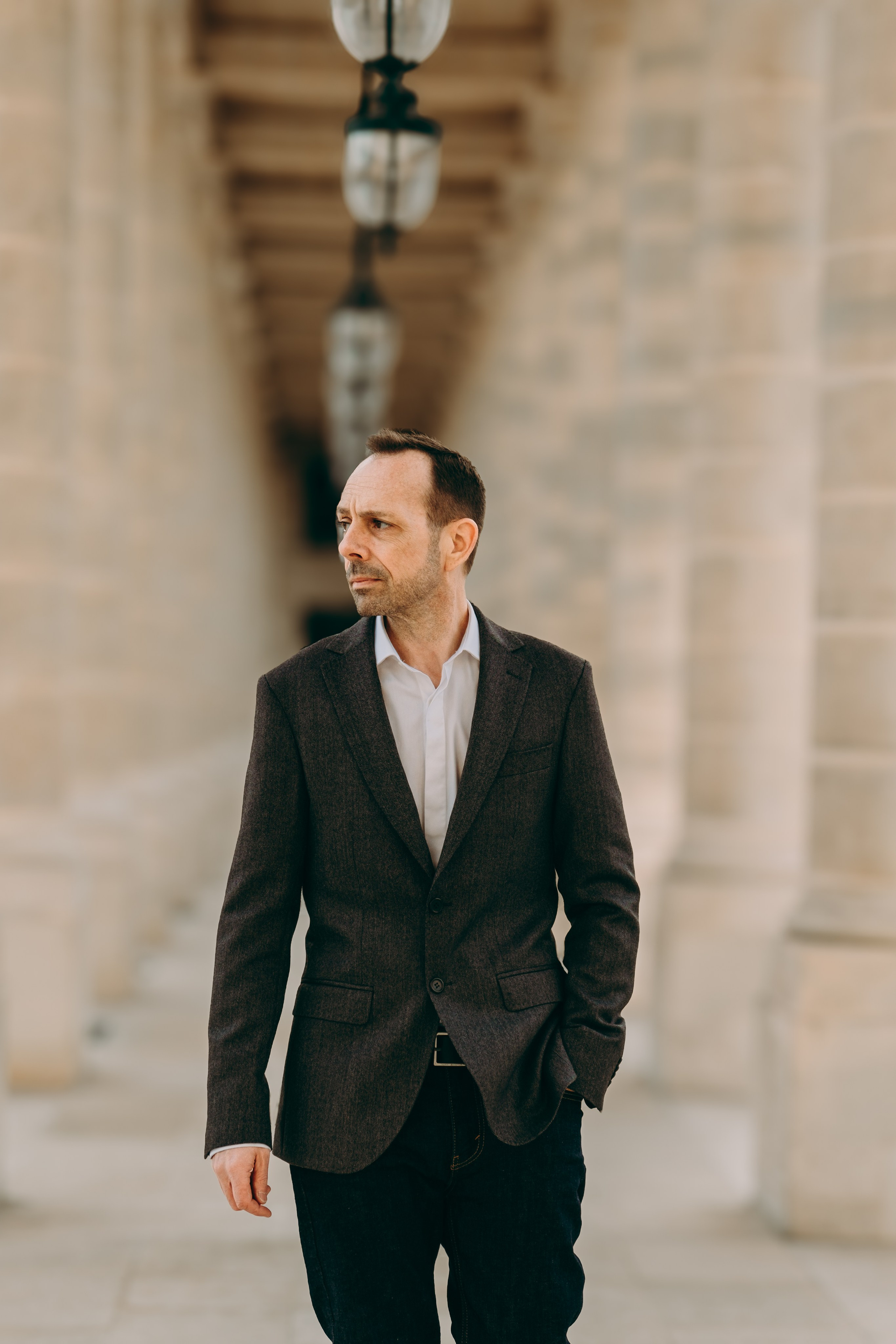 Office style in Paris. Photographer in Paris Marina Chaput