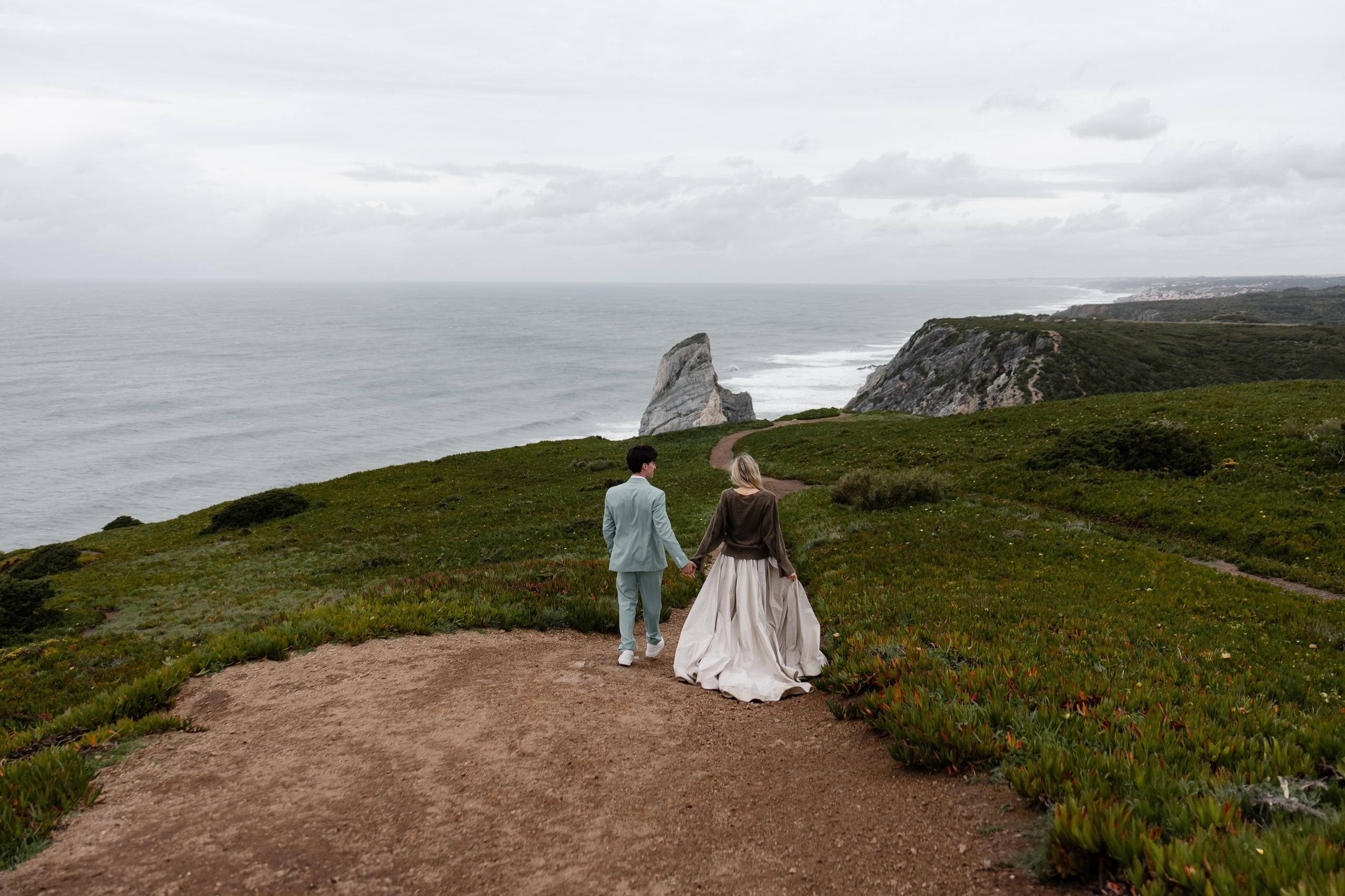 Vivien & Razvan. Main