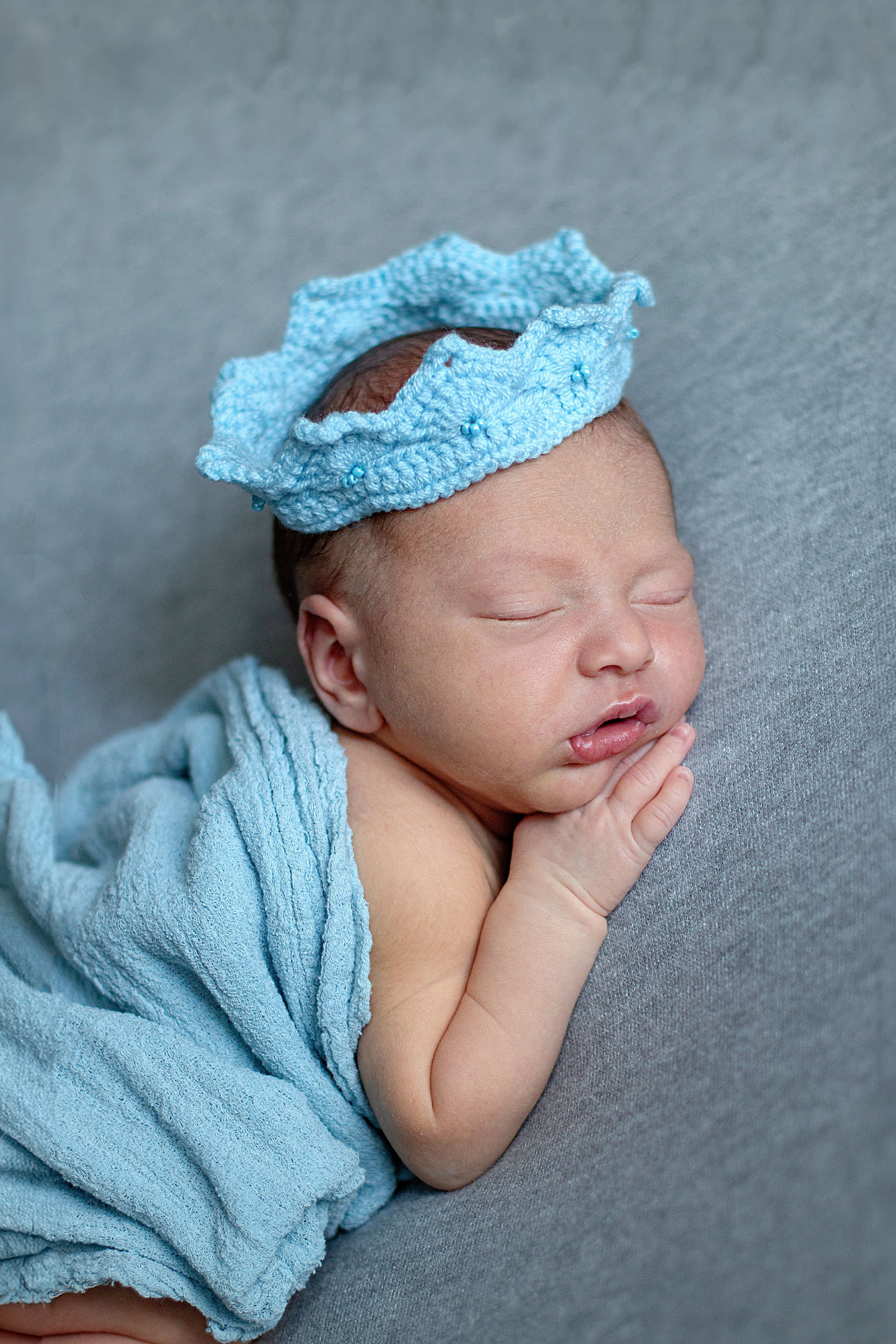 Newborn классическая. Детский и семейный фотограф в г. Бельцы