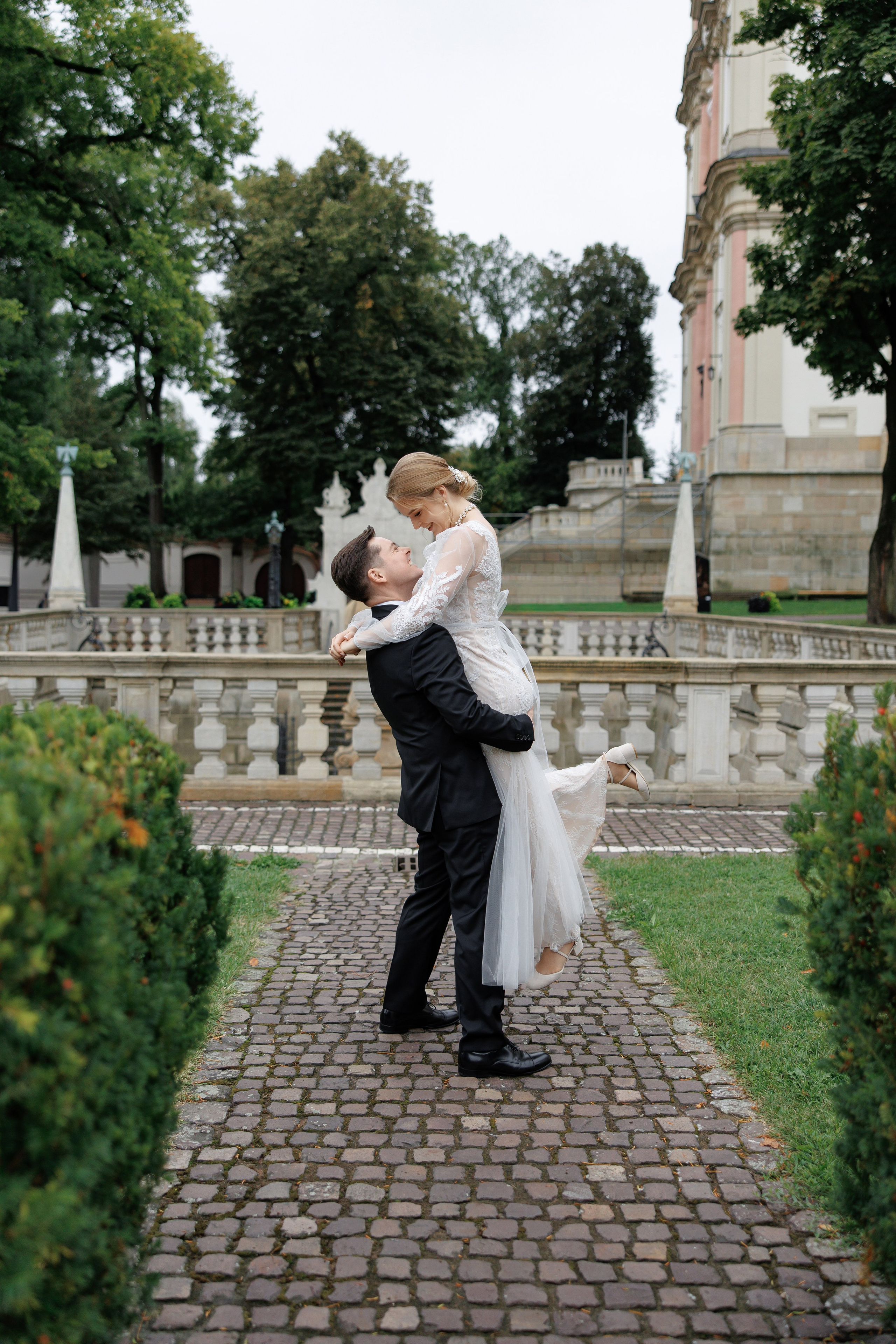 Maria & Jakub. Fotograf ślubny i rodzinny w Krakowie Yana Klymova