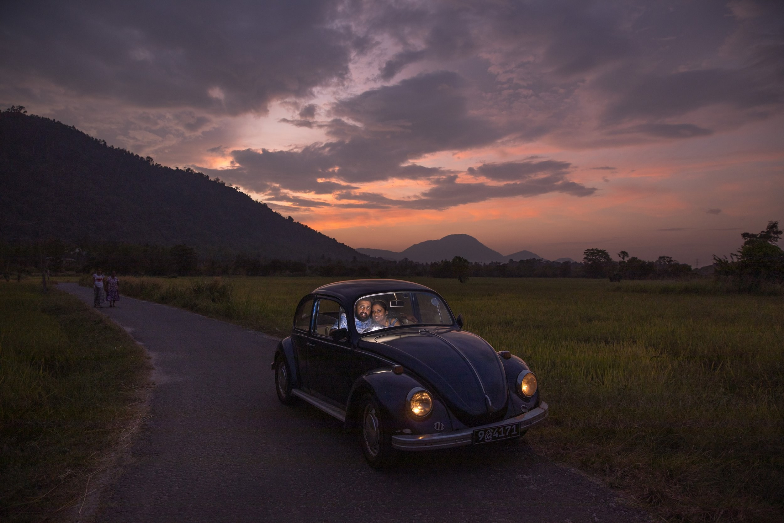 A romantic post wedding couple shoot at Kurunegala