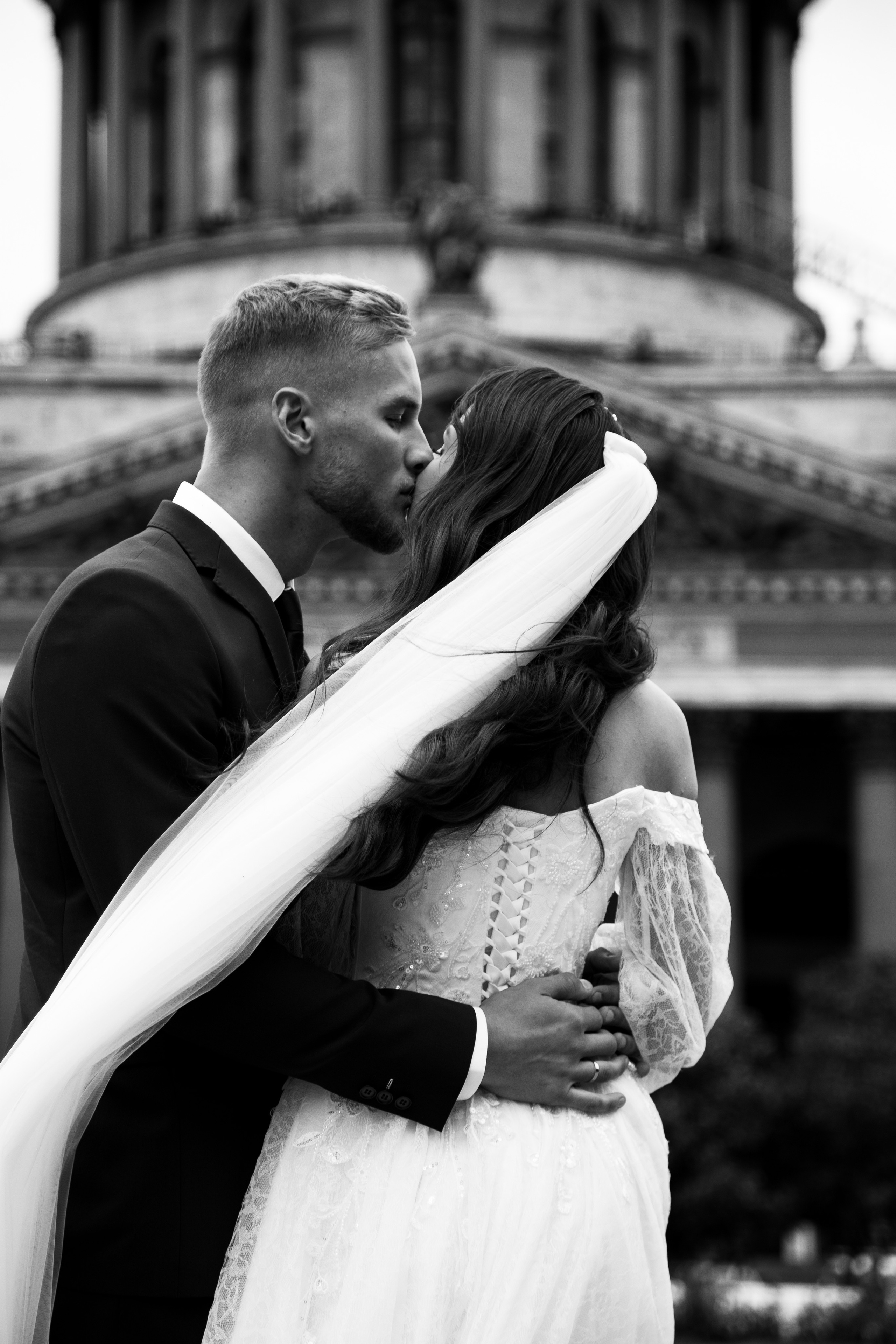 Evgeny & Karina. Wedding, family and portrait photographer in Portland