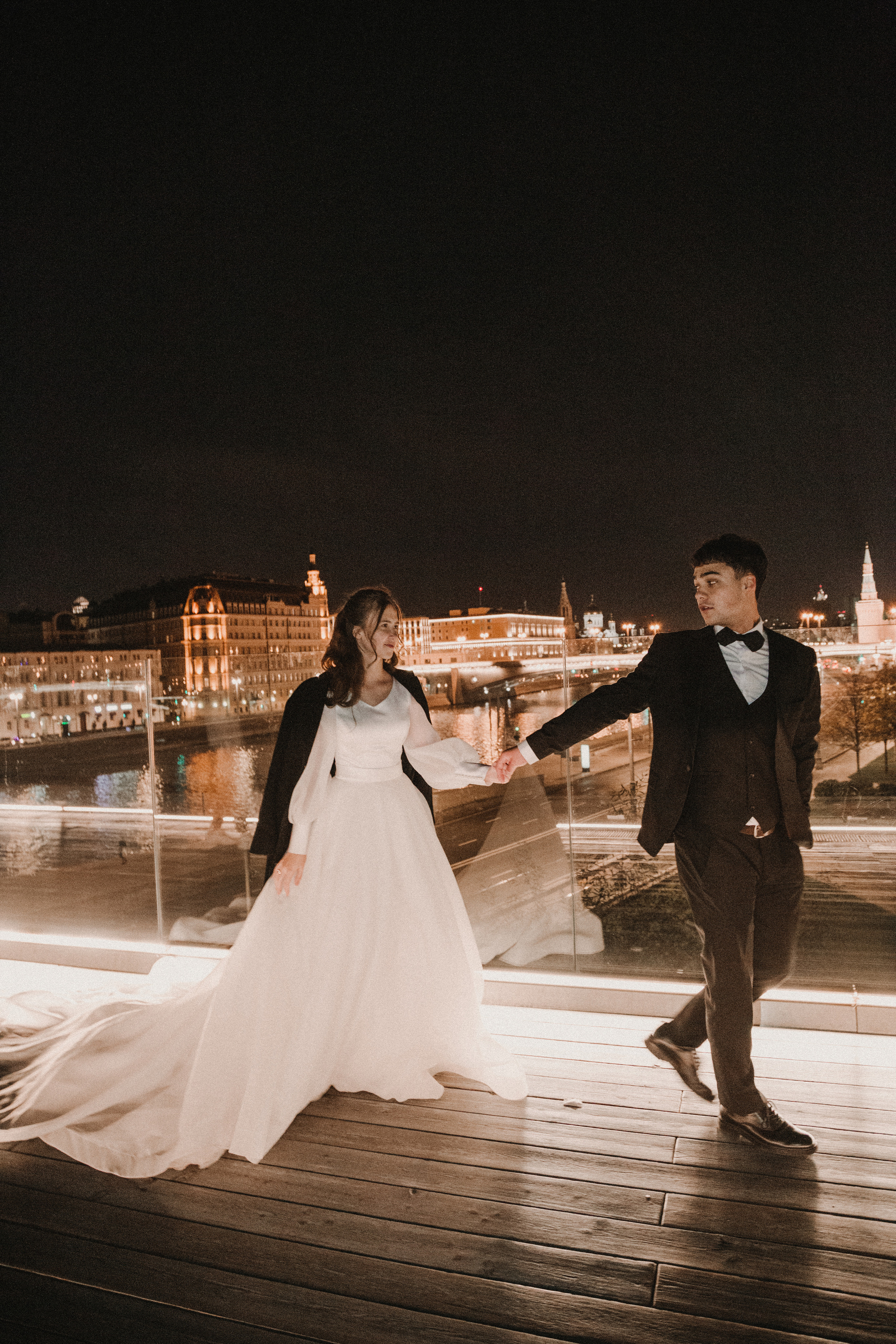 Yana & Natanael. Wedding, family and portrait photographer in Portland