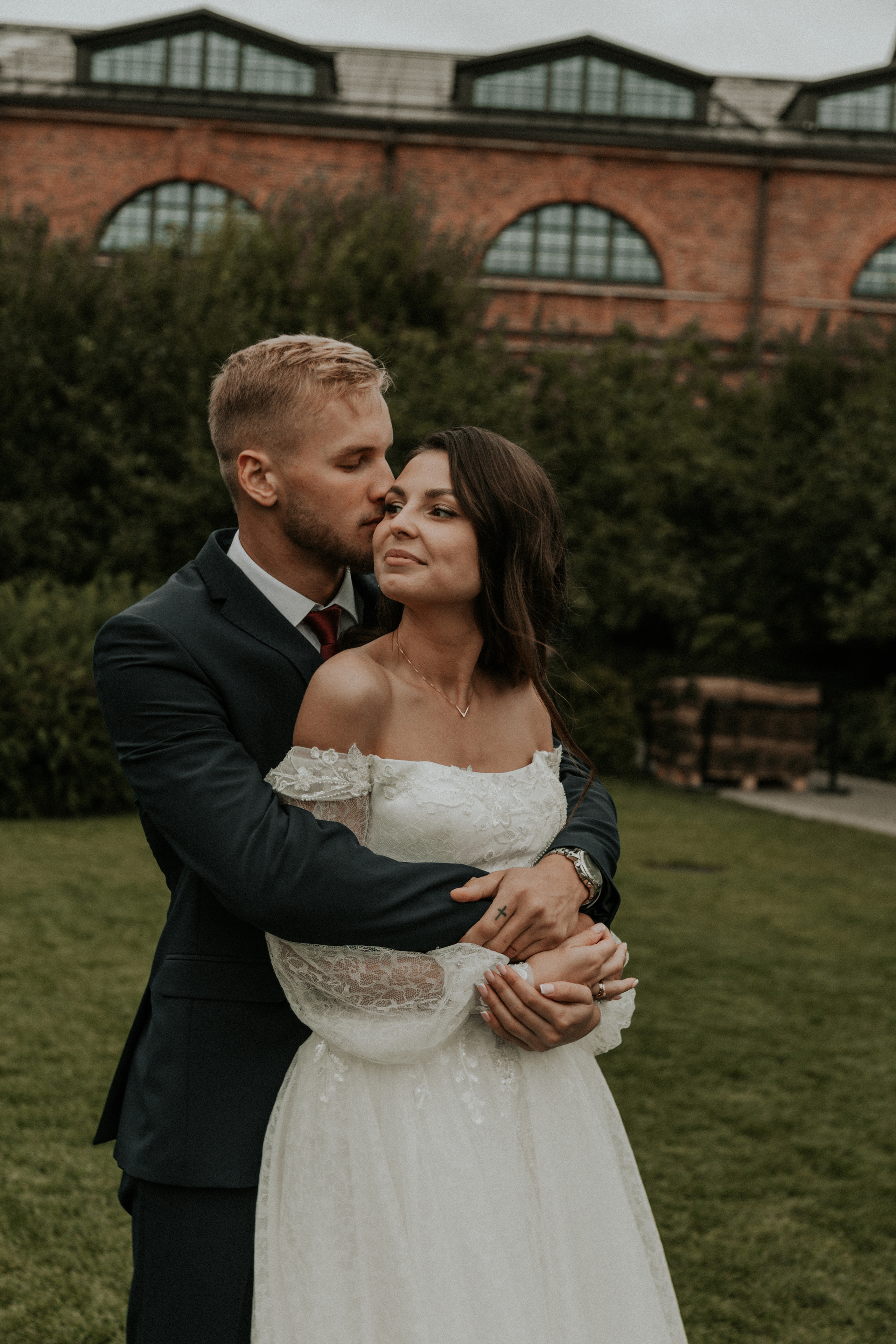 Evgeny & Karina. Wedding, family and portrait photographer in Portland