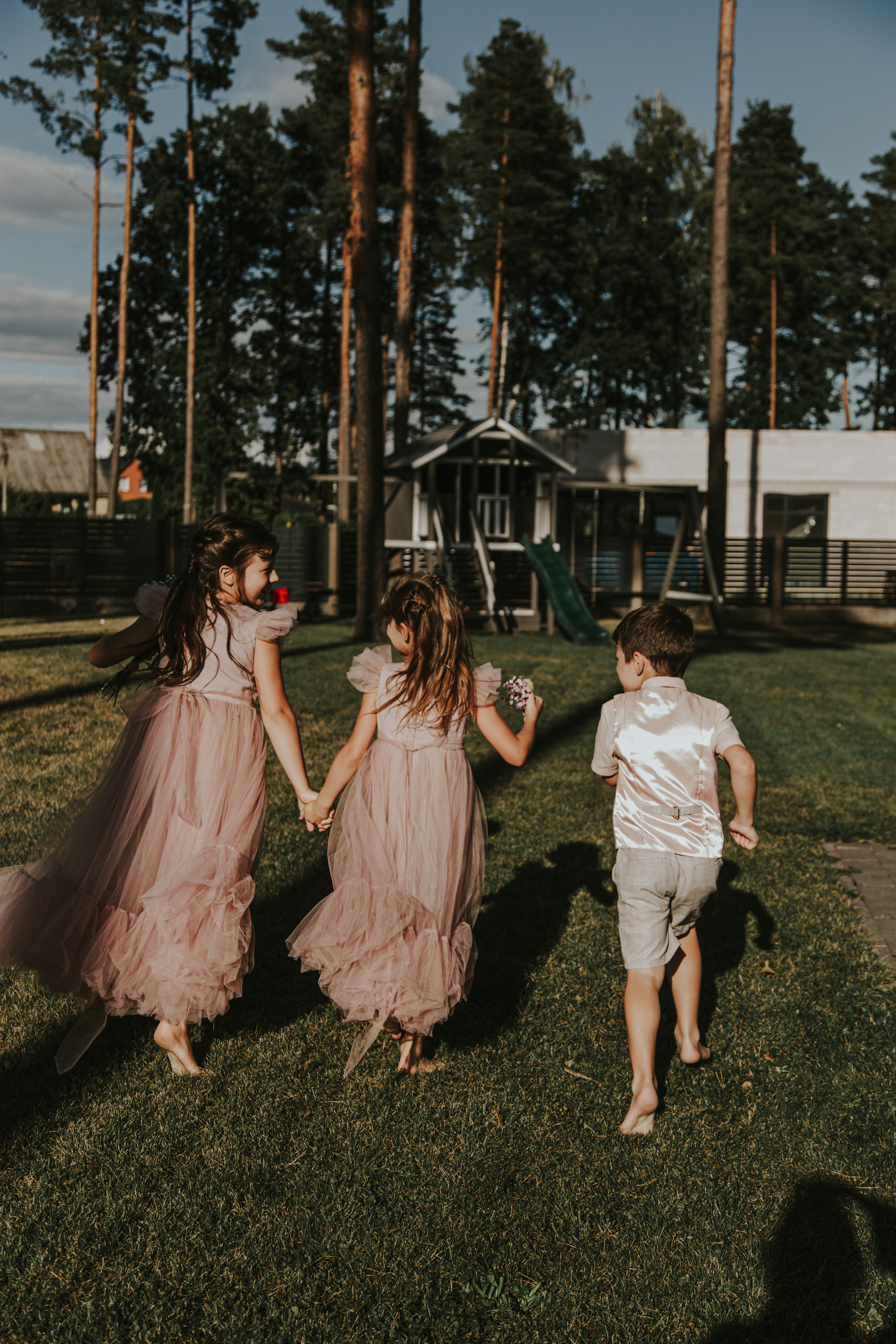 Kryachovs. Wedding, family and portrait photographer in Portland