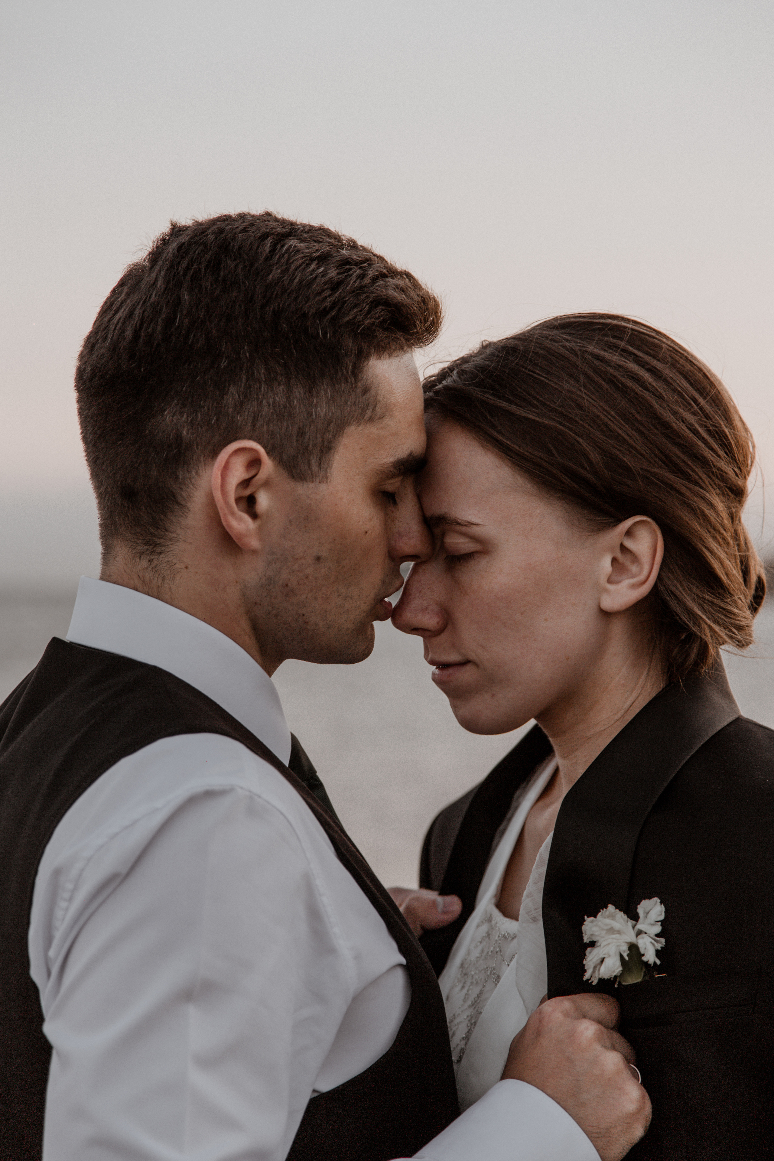 Ndya & Alex. Wedding, family and portrait photographer in Portland