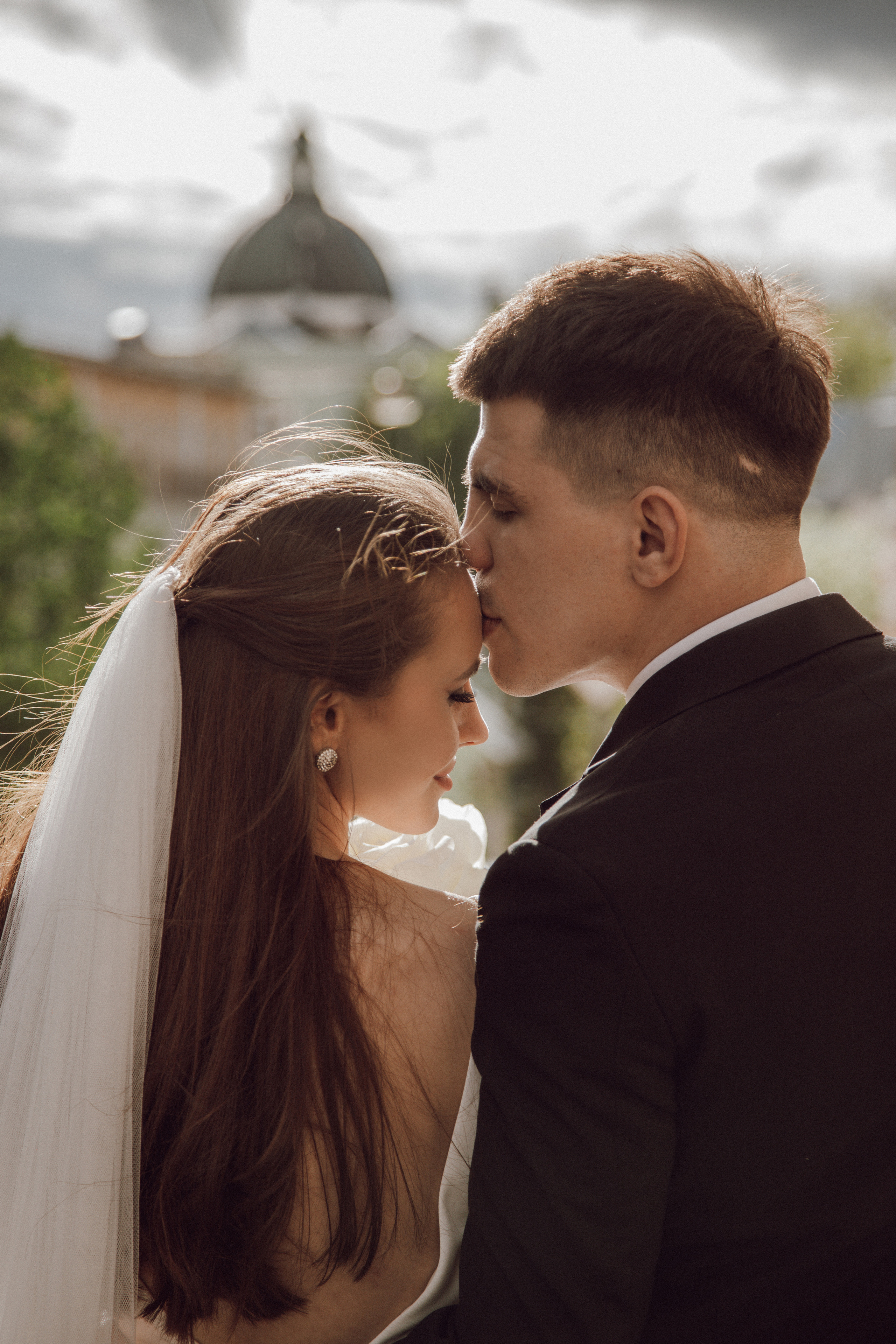 Tima & Inessa. Wedding, family and portrait photographer in Portland