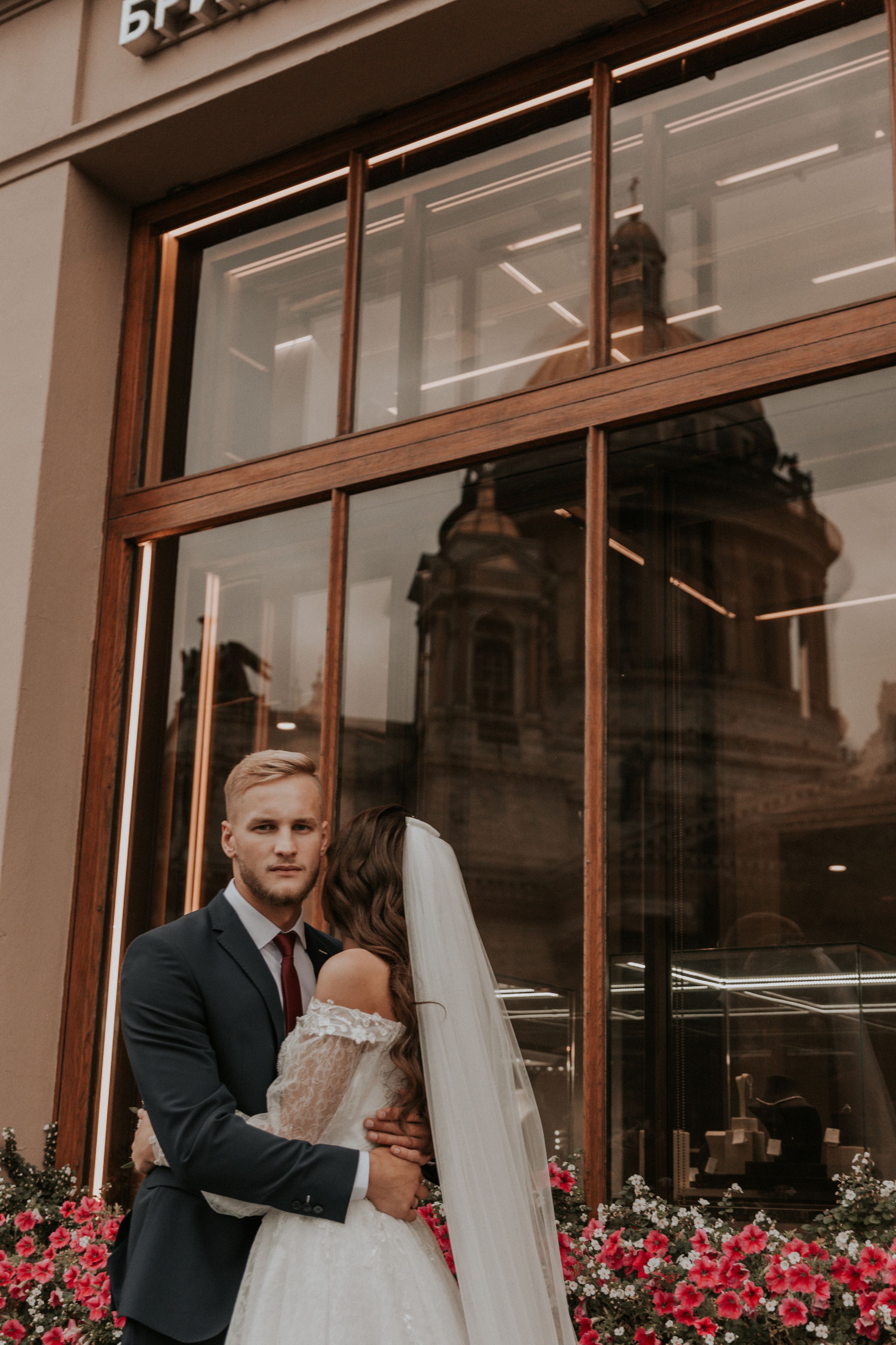 Evgeny & Karina. Wedding, family and portrait photographer in Portland