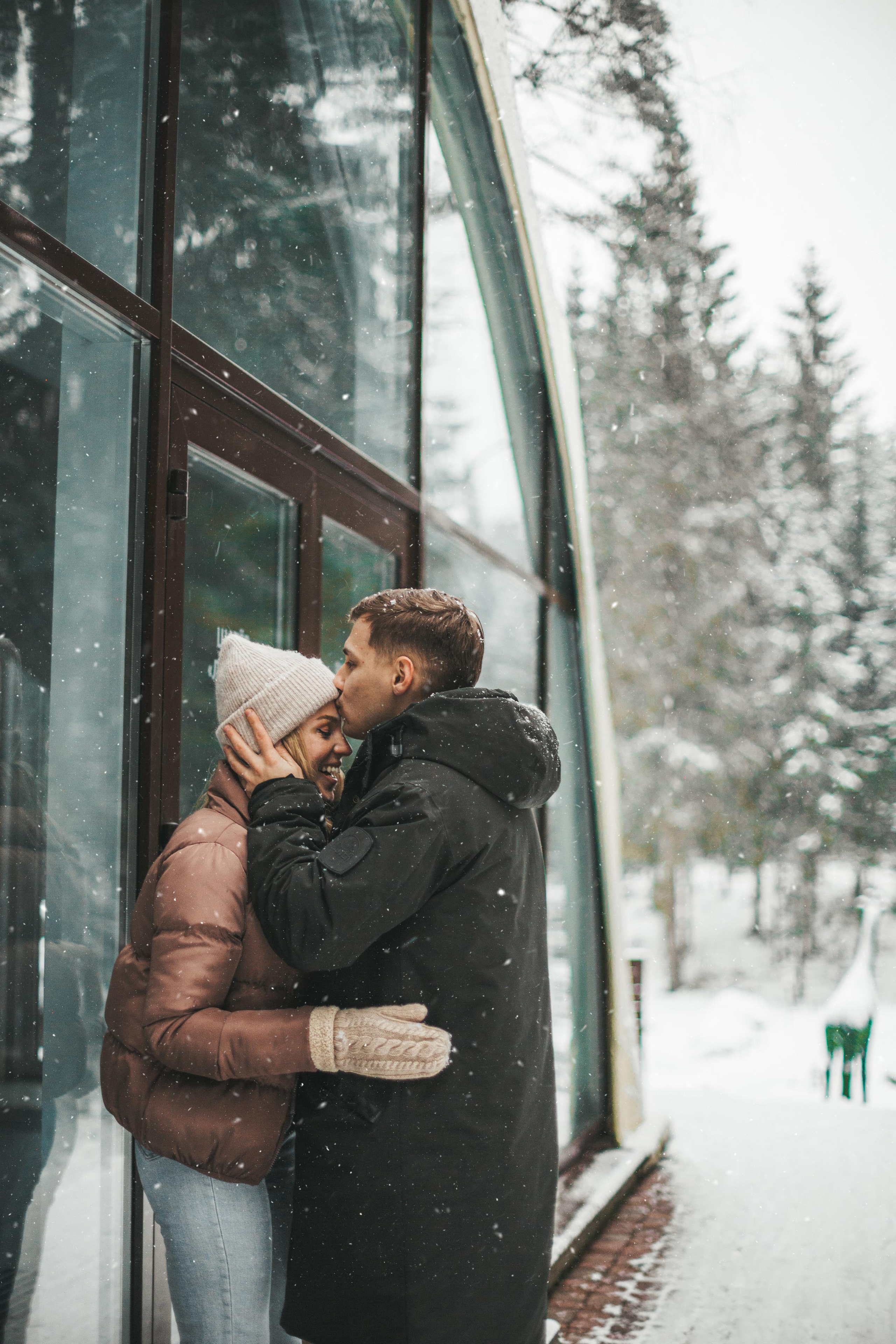 Winter. Wedding, family and portrait photographer in Portland
