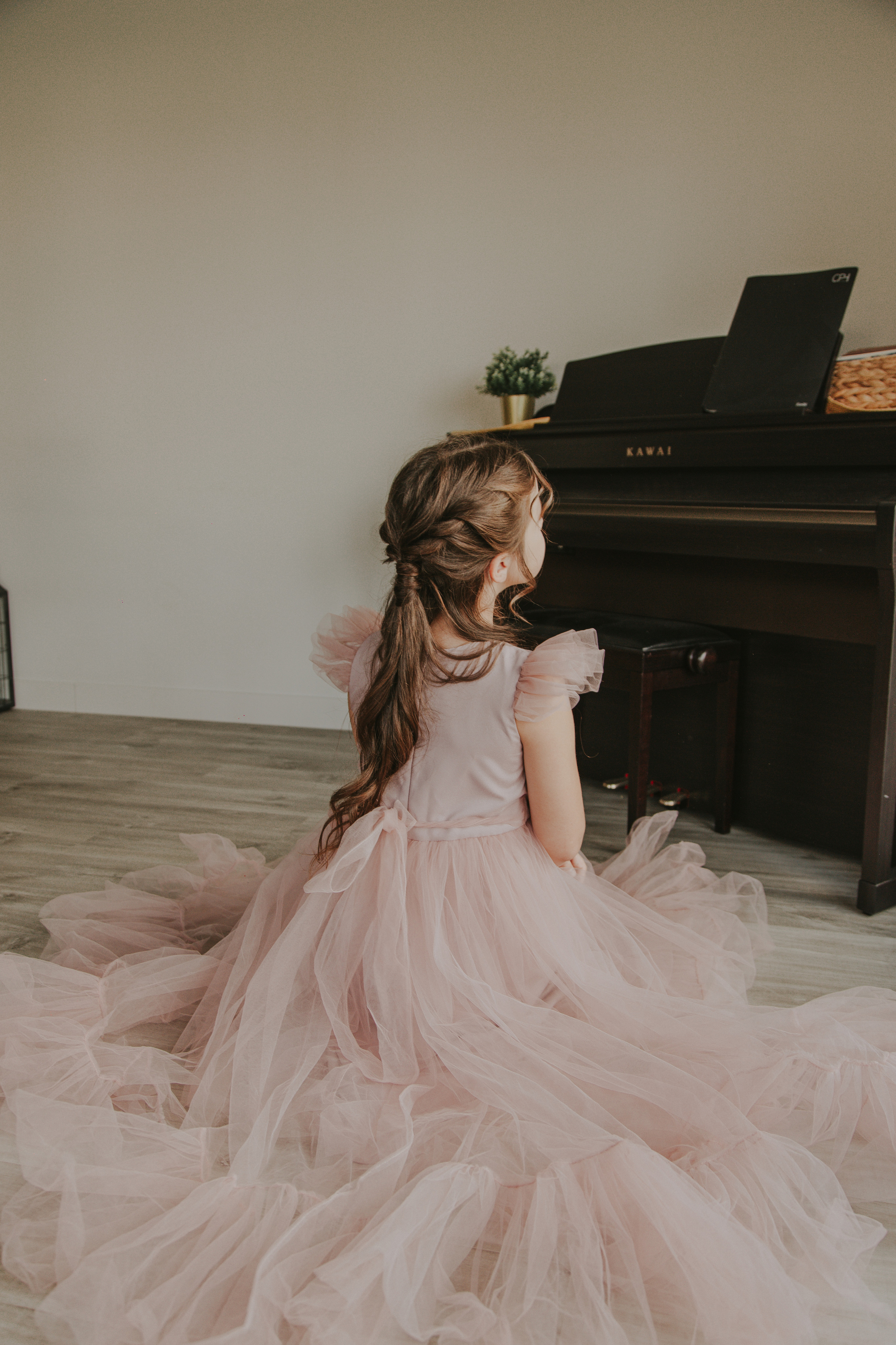 Kryachovs. Wedding, family and portrait photographer in Portland